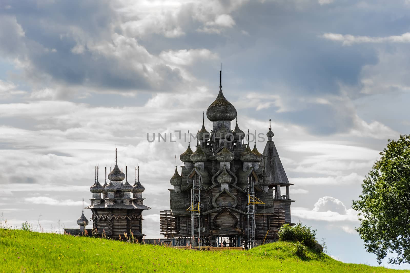 Wooden church at Kizhi under reconstruction by starush