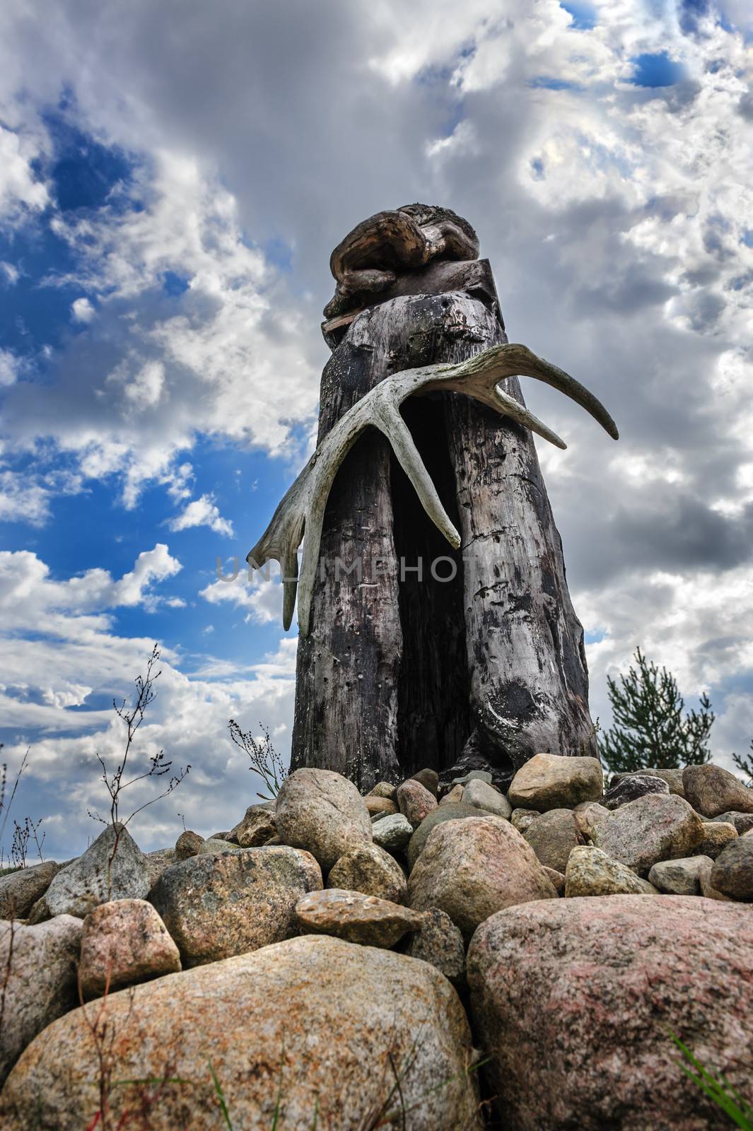 Finnish Karelian Saami wooden pagan idol sejd