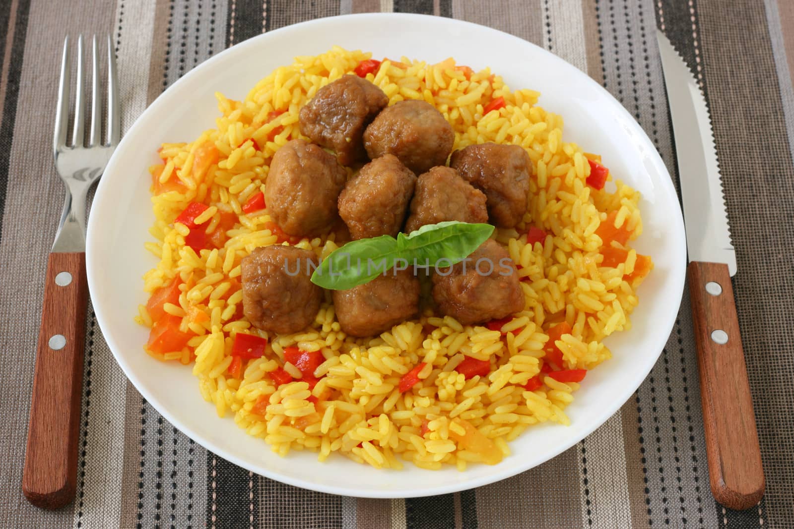 meatballs with rice with vegetables