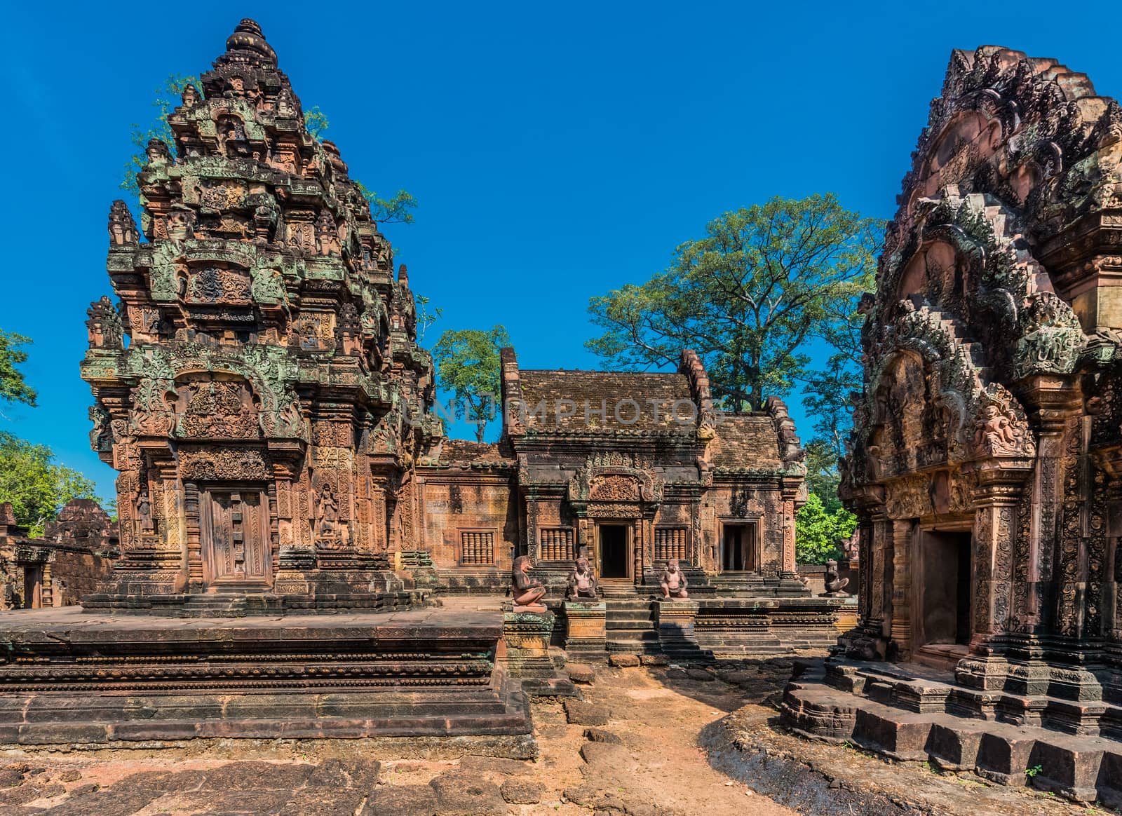 Banteay Srei hindu pink temple cambodia