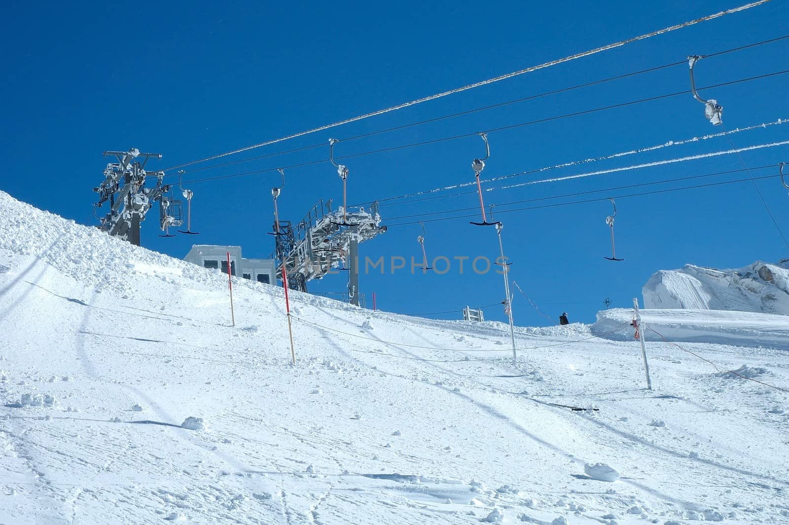 Ski lift on Hintertux glacier by janhetman