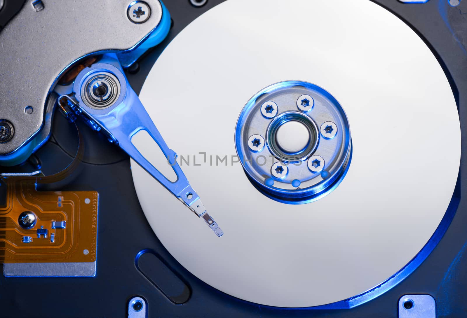 Hard disk drive by only4denn