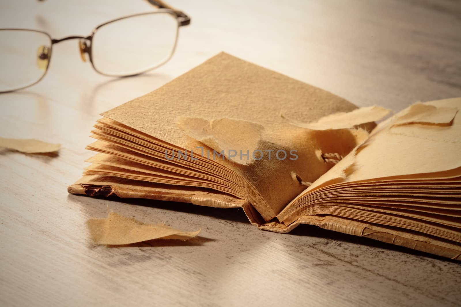 old notepad and glasses by erllre