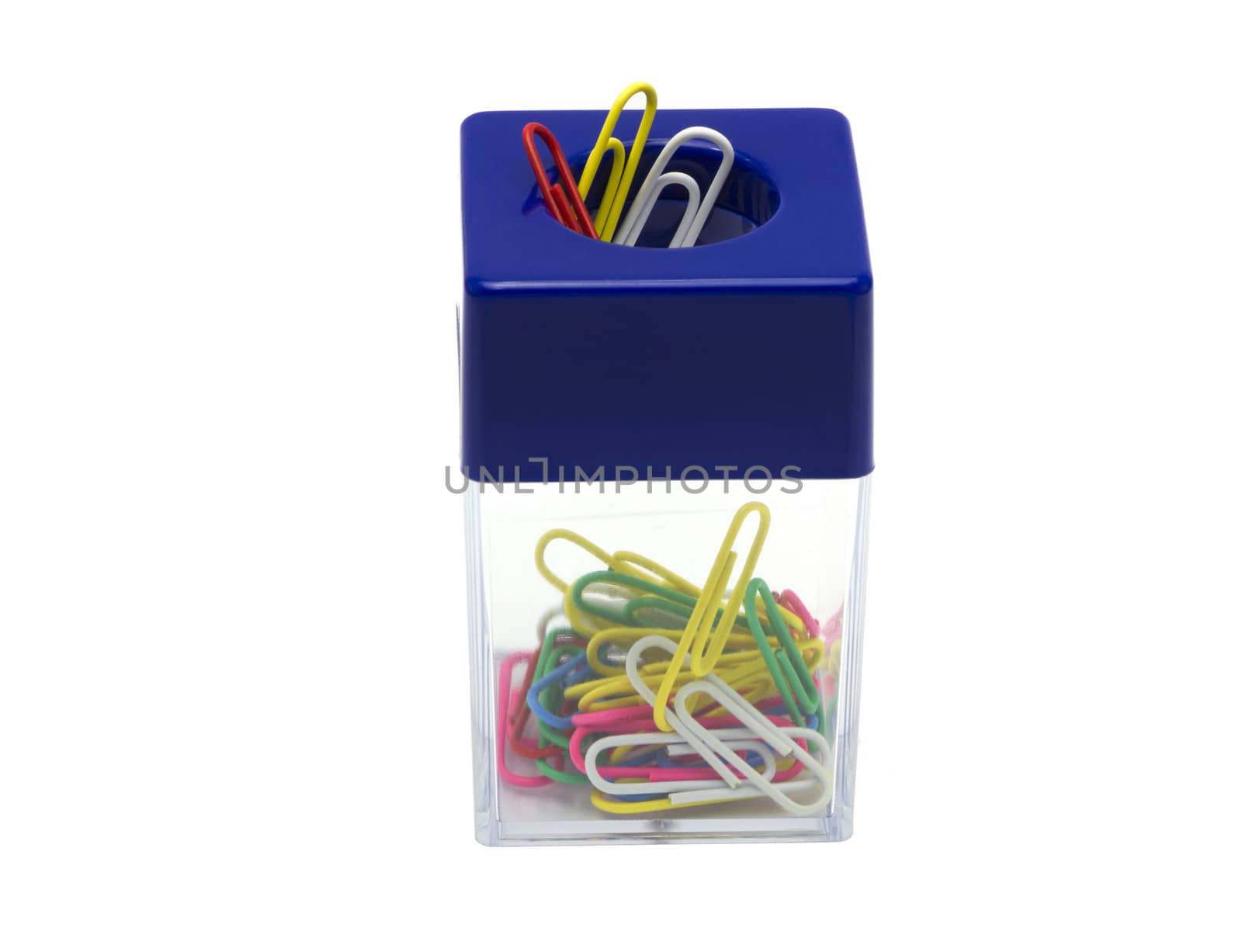 Paper clip box with a magnet by jurgenfr