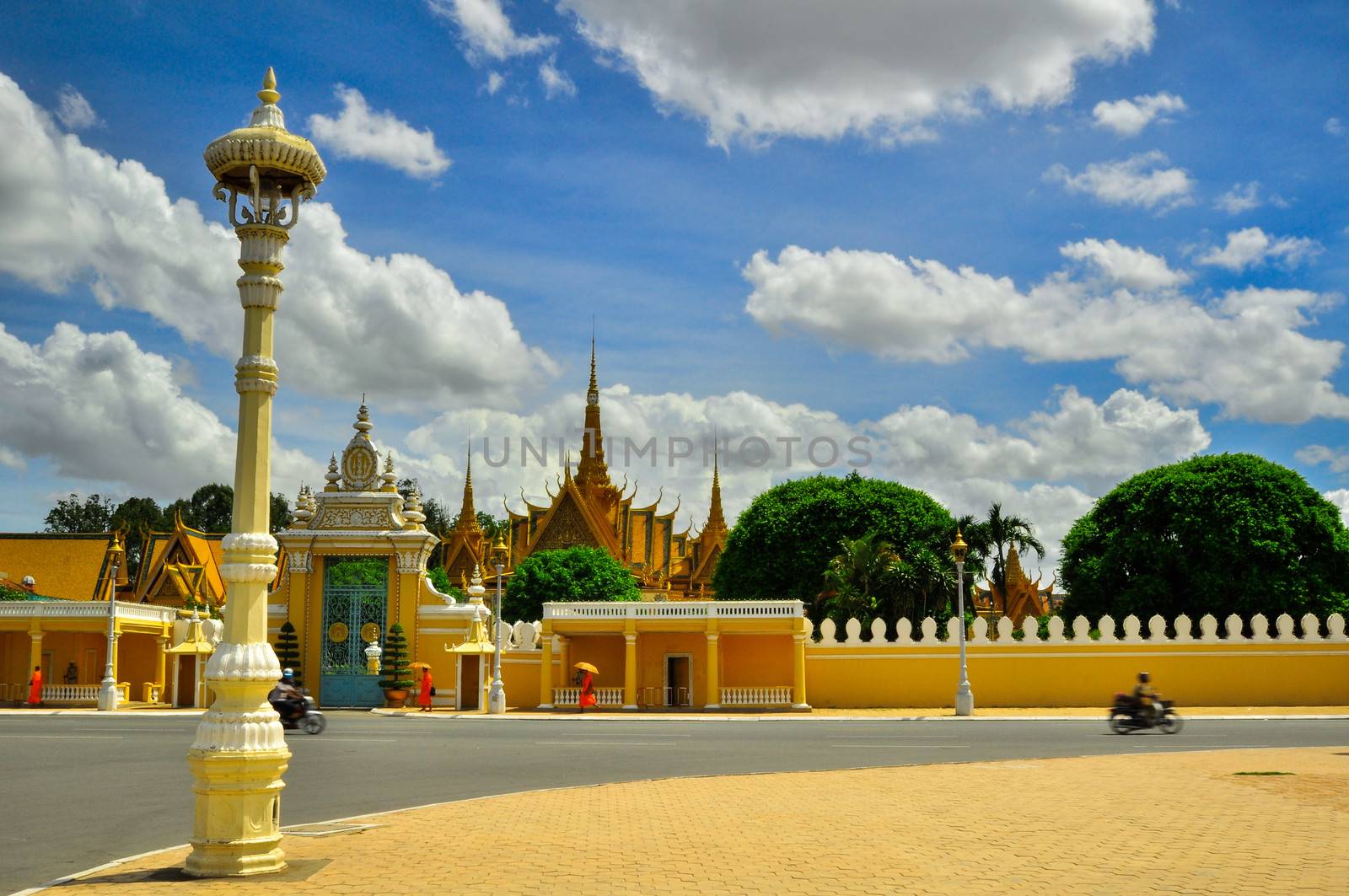 National Museum in Phnom Penh - Cambodia by weltreisendertj