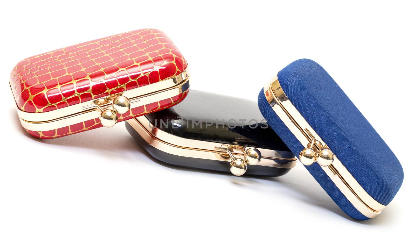 Fashionable female handbags by Discovod