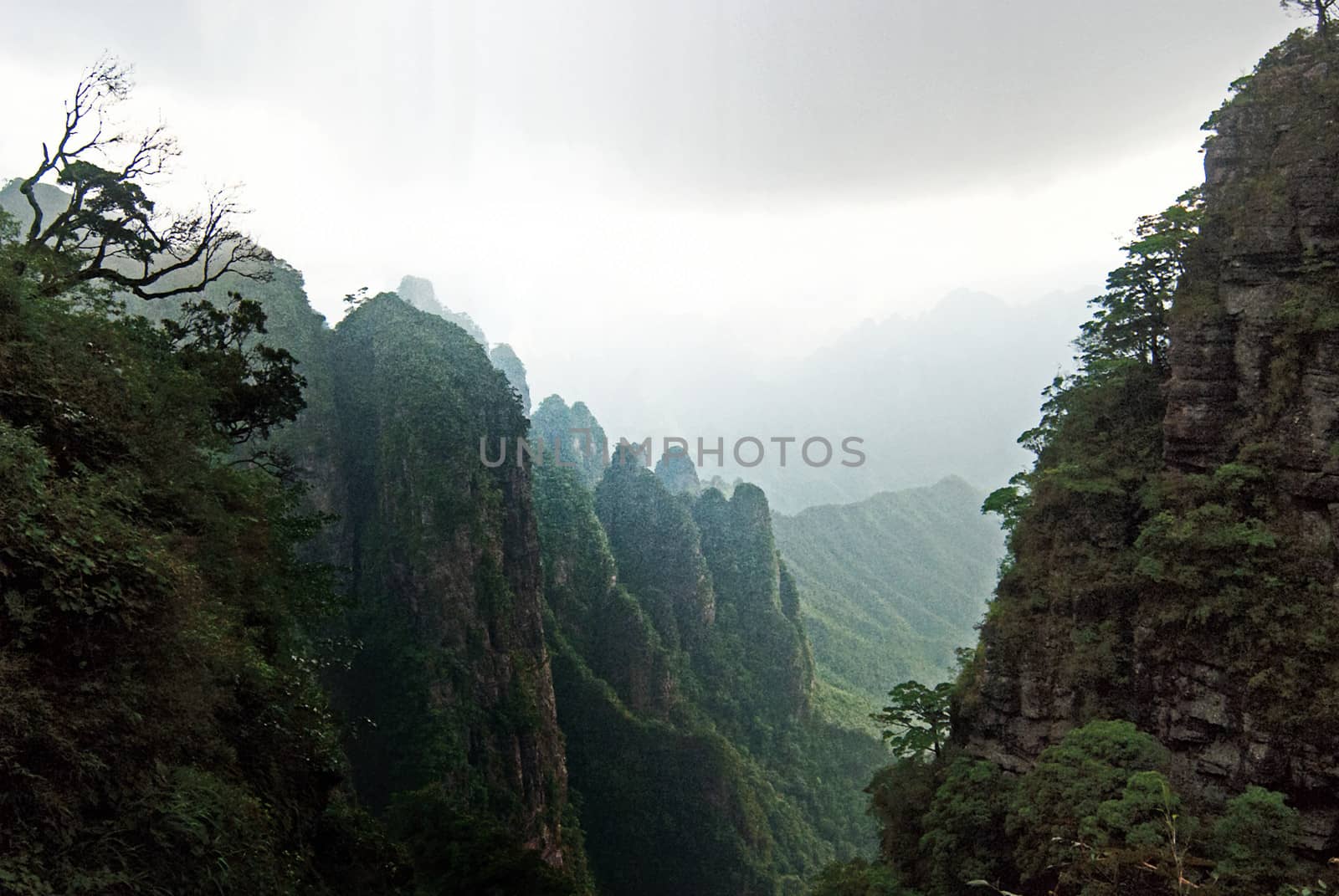Beautiful views of Lianhua Mountain by xfdly5