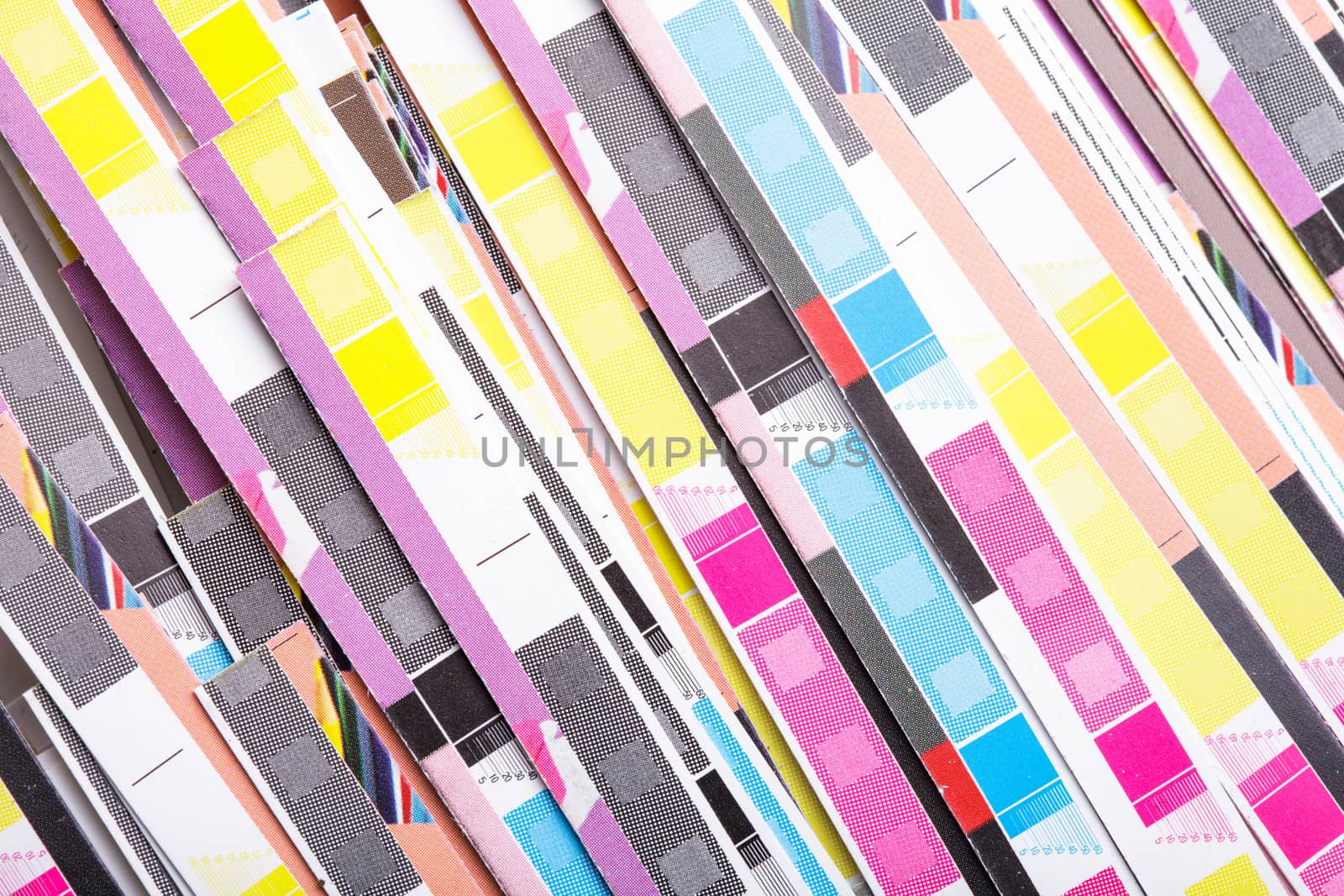 CMYK color on printed sheets of paper after cutting