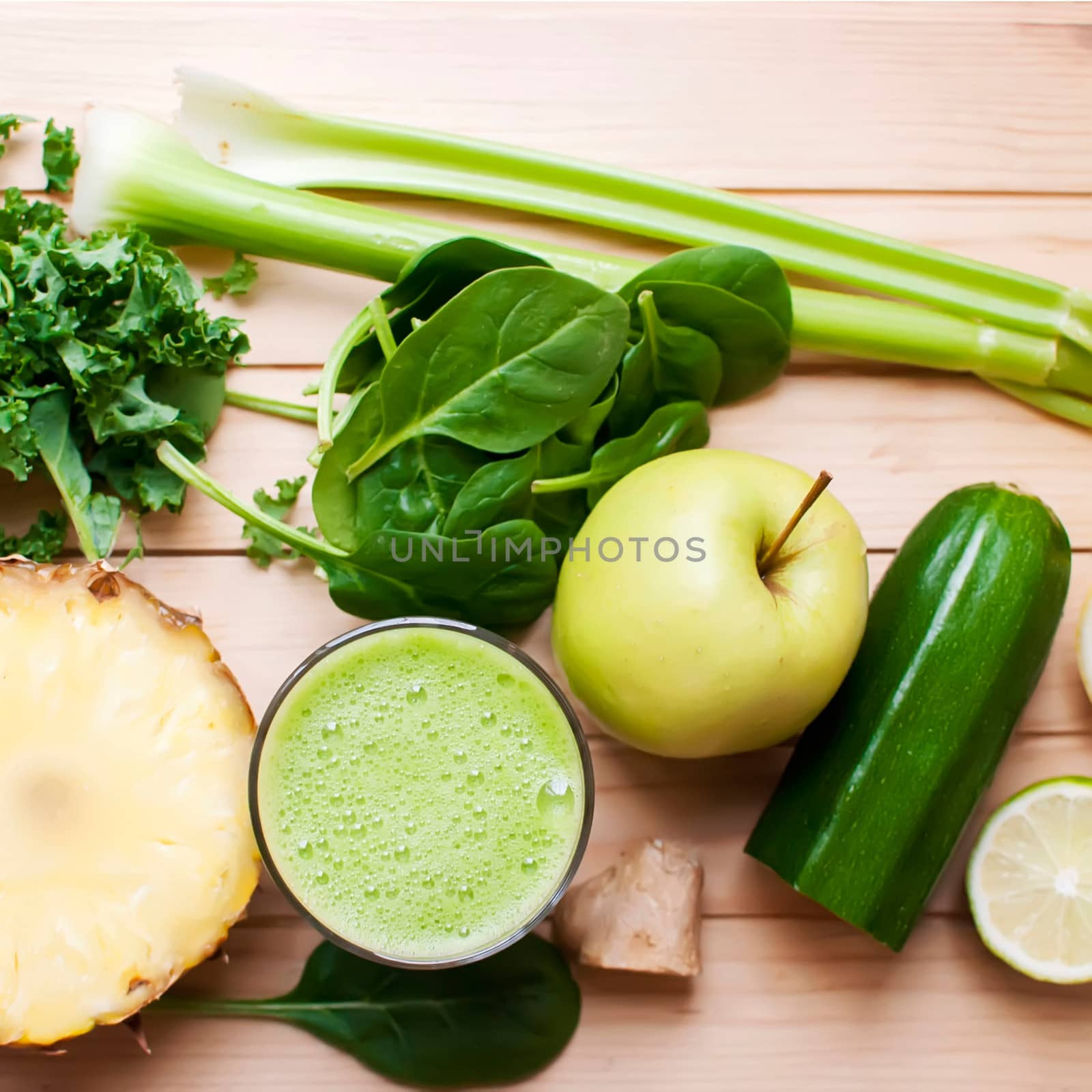 healthy green detox juice by Dessie_bg