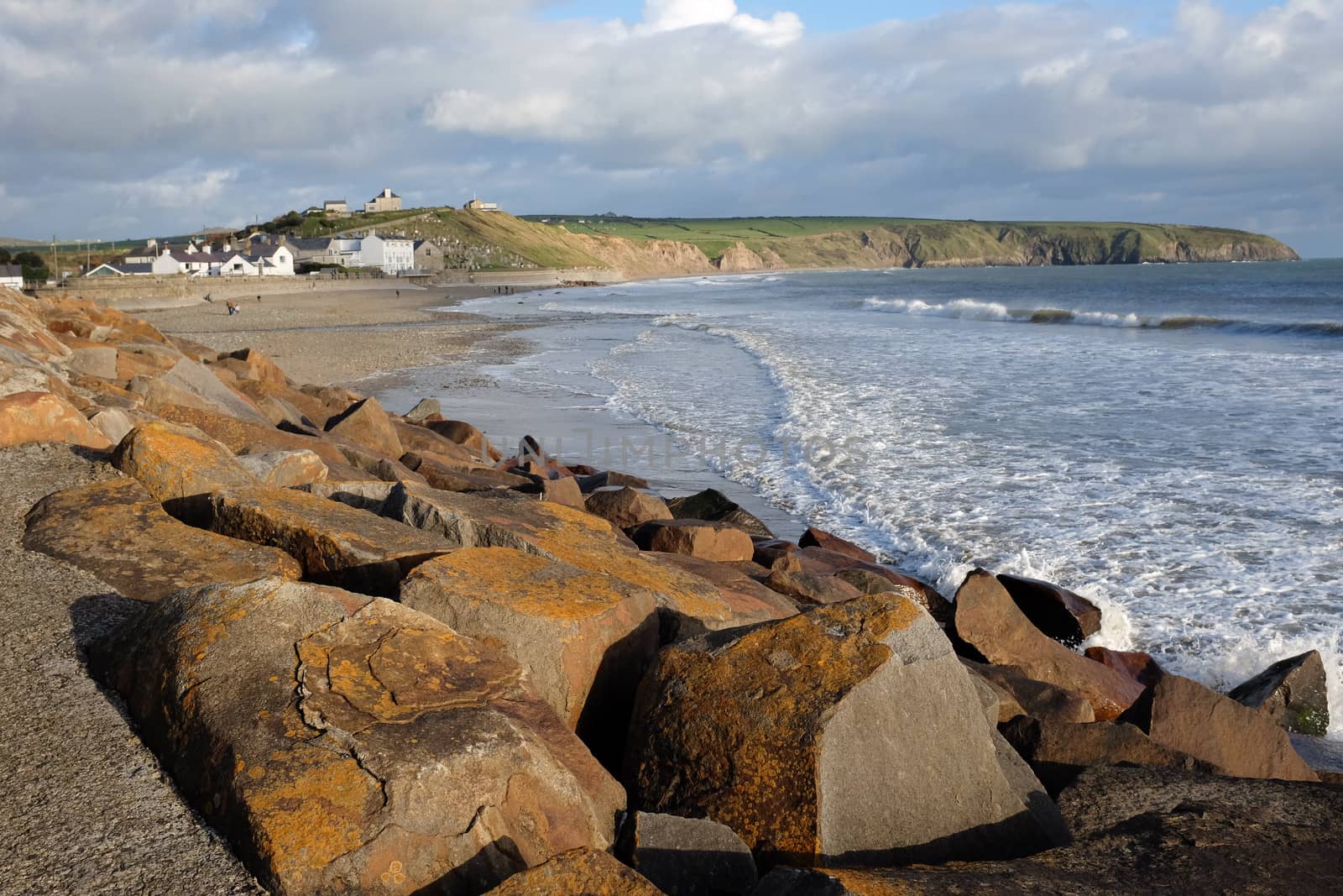 Aberdaron beach. by richsouthwales