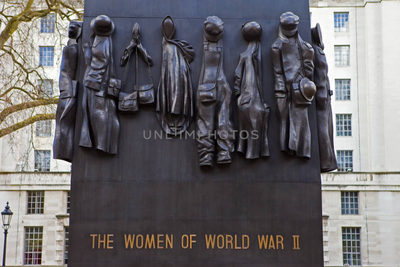 Monument to the Woman of World War Two by chrisdorney