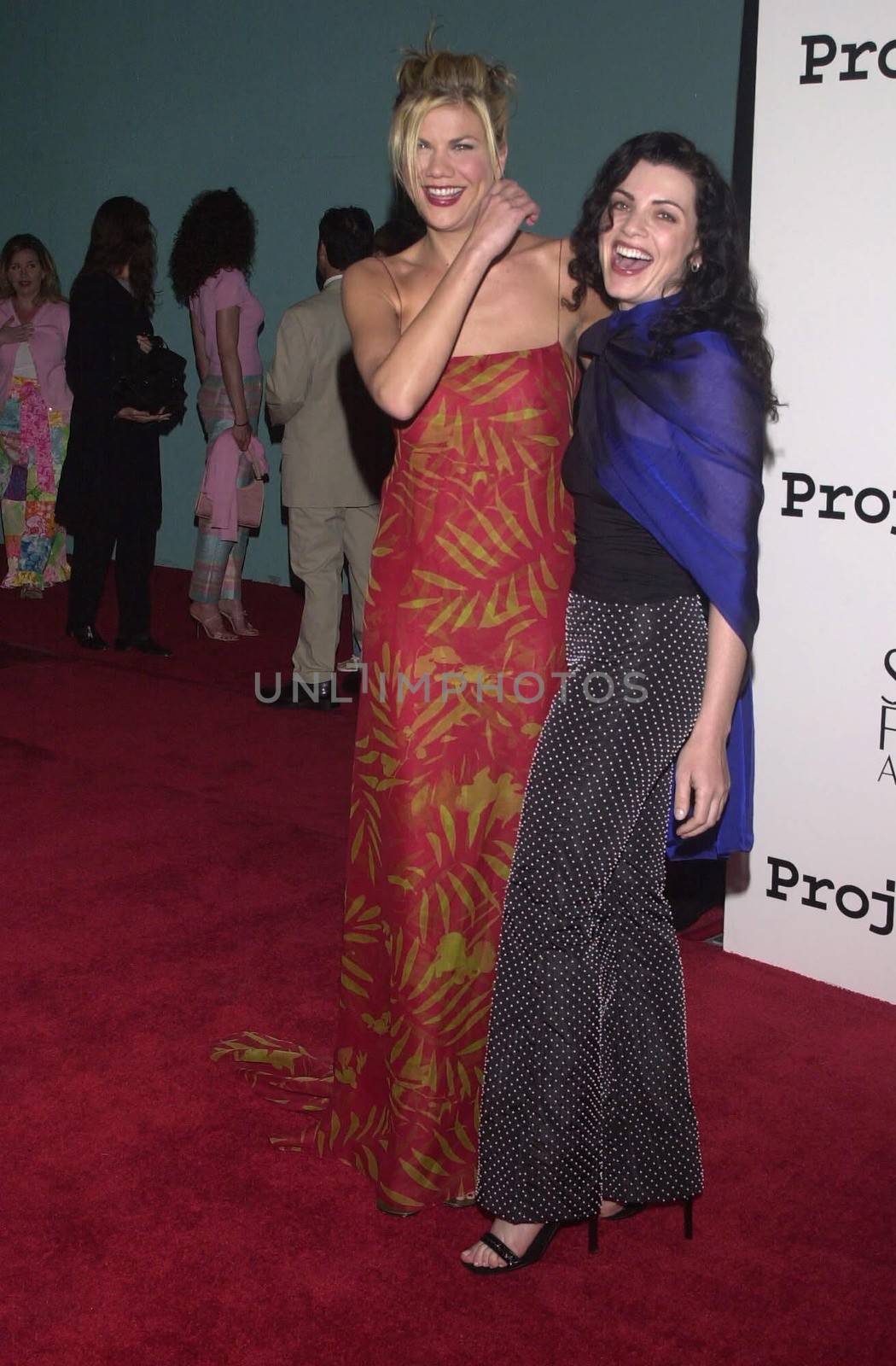 Kirsten Johnston and Julianna Margulies at the 2nd Annual ALS Benefit at the Hollywood Palladium, 04-10-00