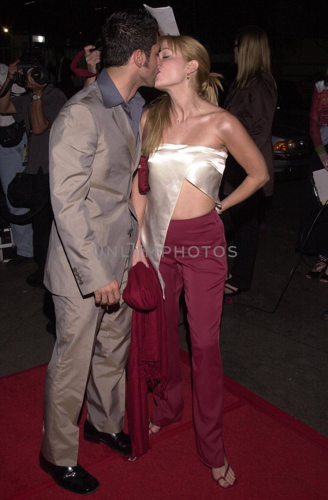 Jennifer Apen and David O'Donnell at the "Party Of Five" series wrap party, Hollywood, 04-06-00