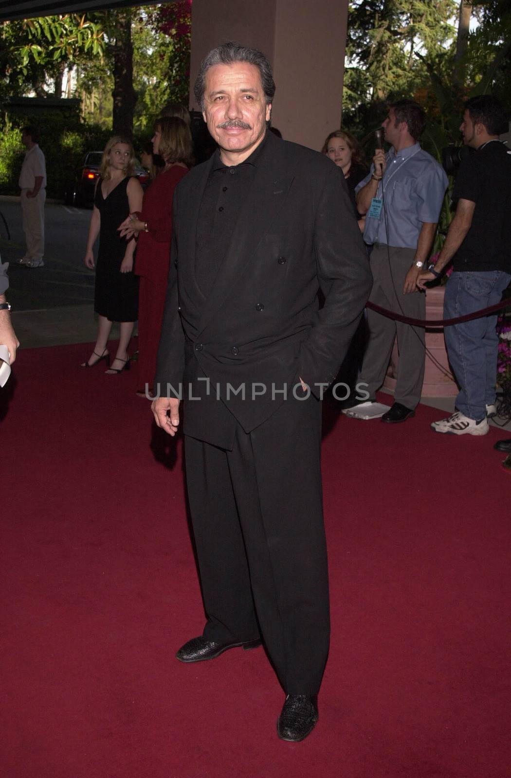 Edward James Almos at the 4th Annual Raul Julia Ending Hunger Fund Benefit, Beverly Hills, 04-30-00
