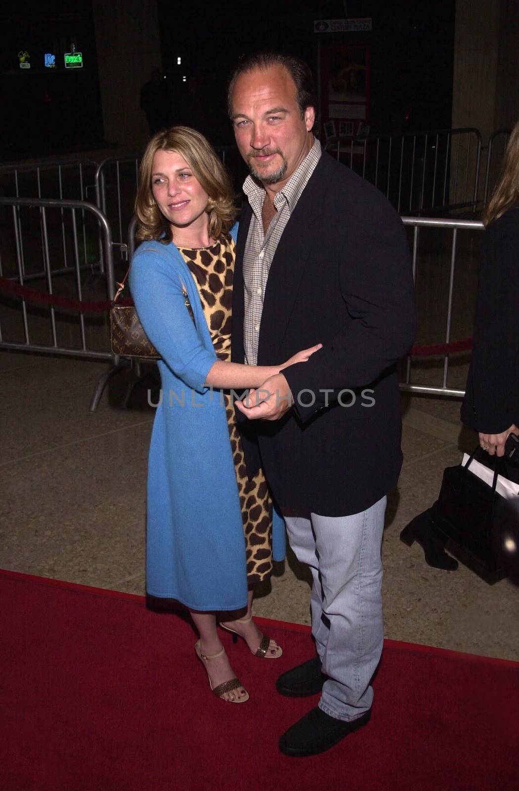 James Belushi and Jennifer Sloan at the premiere of MGM's "RETURN TO ME" in Century City, 04-03-00