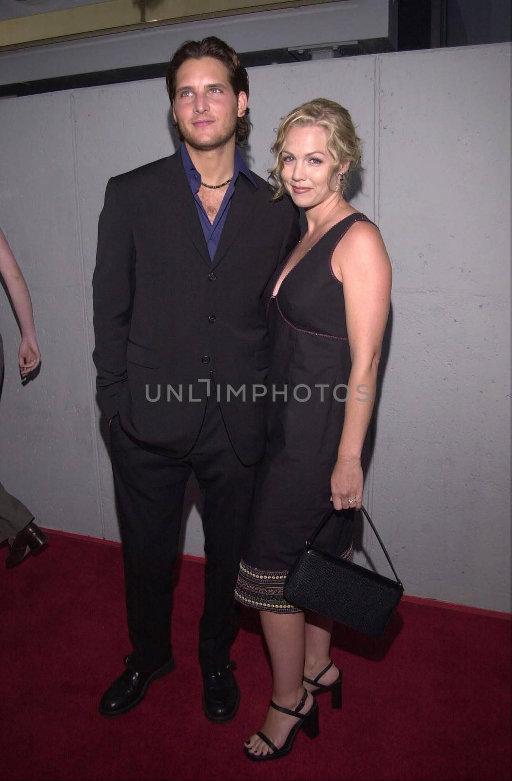 Peter Facinelli and Jennie Garth at the premiere of Lions Gate Film's "THE BIG KAHUNA" in Hollywood, 04-26-00