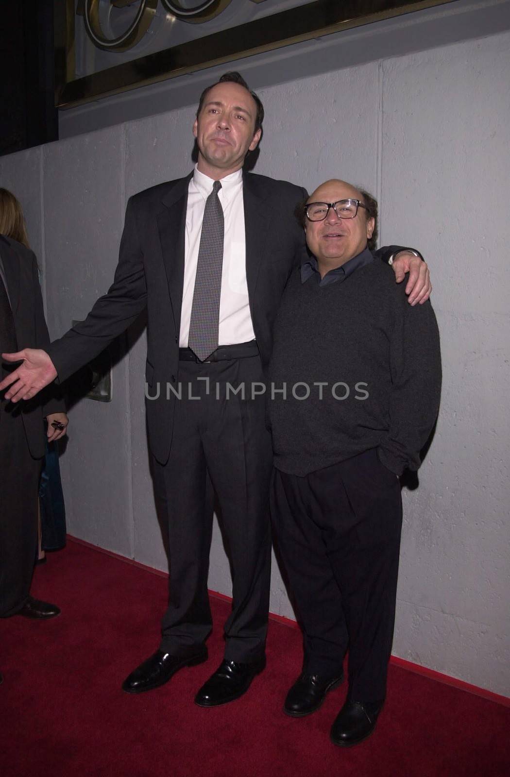 Kevin Spacey and Danny Devito at the premiere of Lions Gate Film's "THE BIG KAHUNA" in Hollywood, 04-26-00