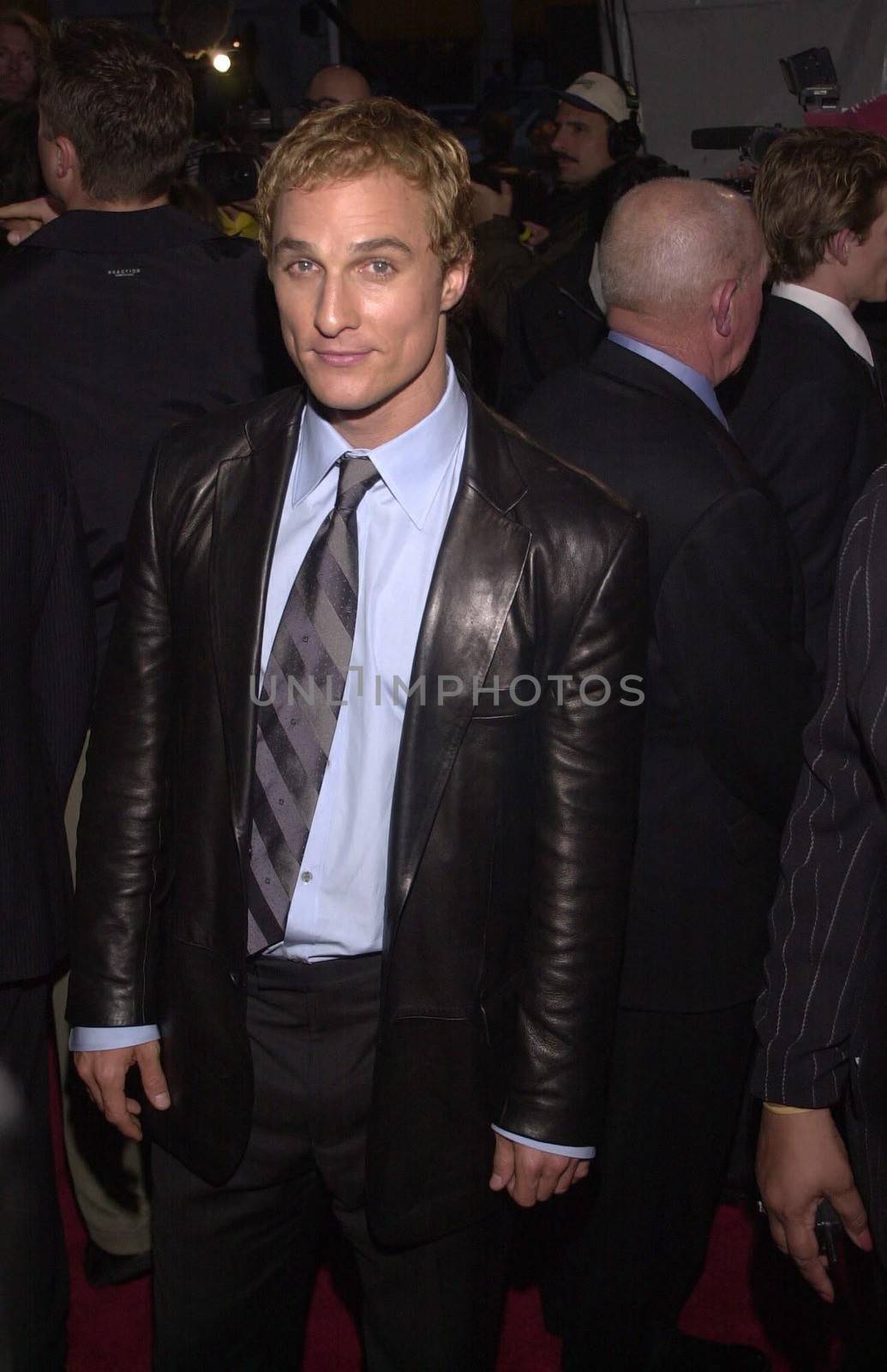 Matthew McConaughey at the premiere of Universal's "U-571" in Westwood, 04-17-00