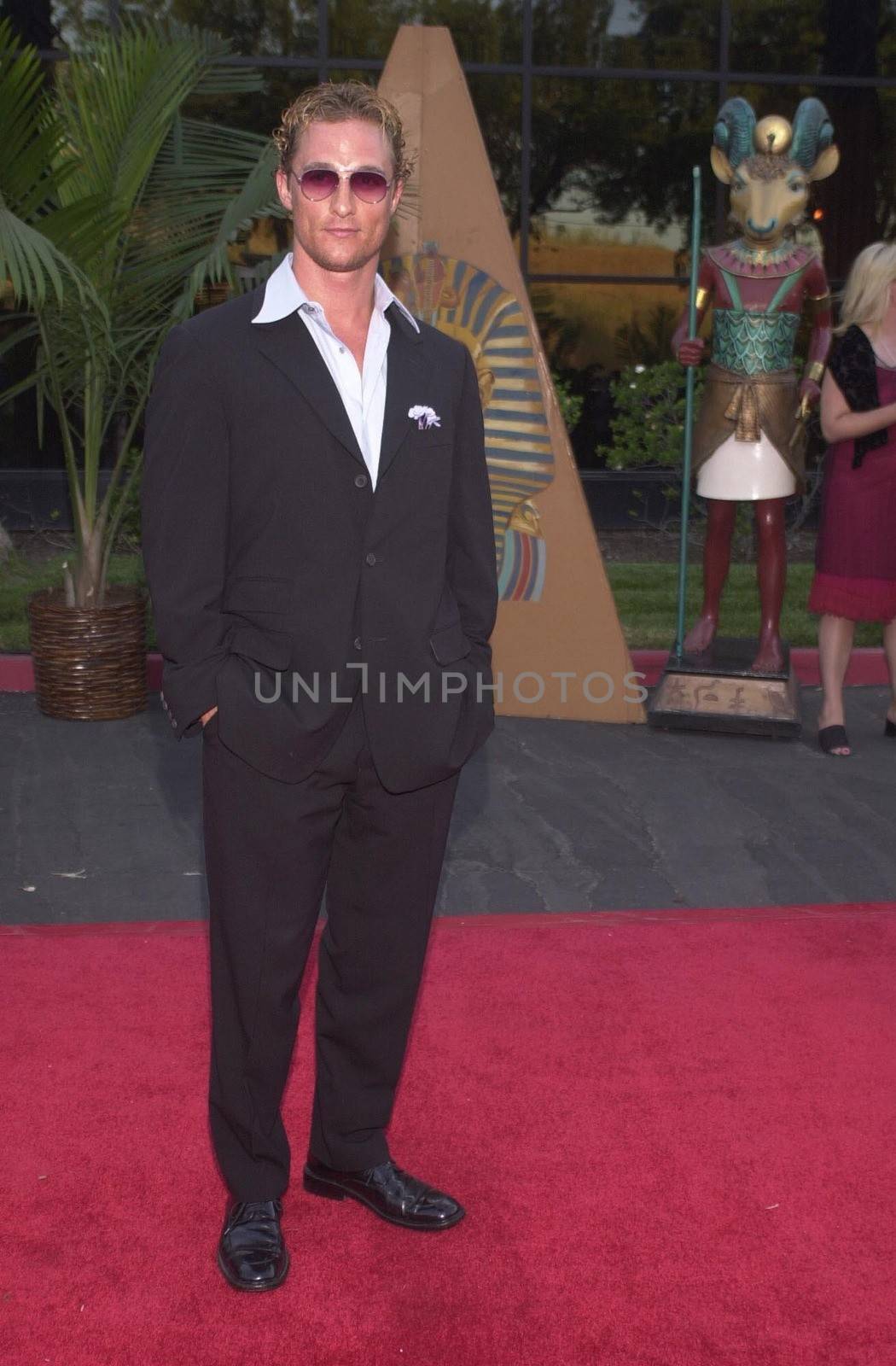 Matthew McConaughey at the Planet Hope Gala hosted by Sharon and Kelly Stone in Woodland Hills. 08-07-00