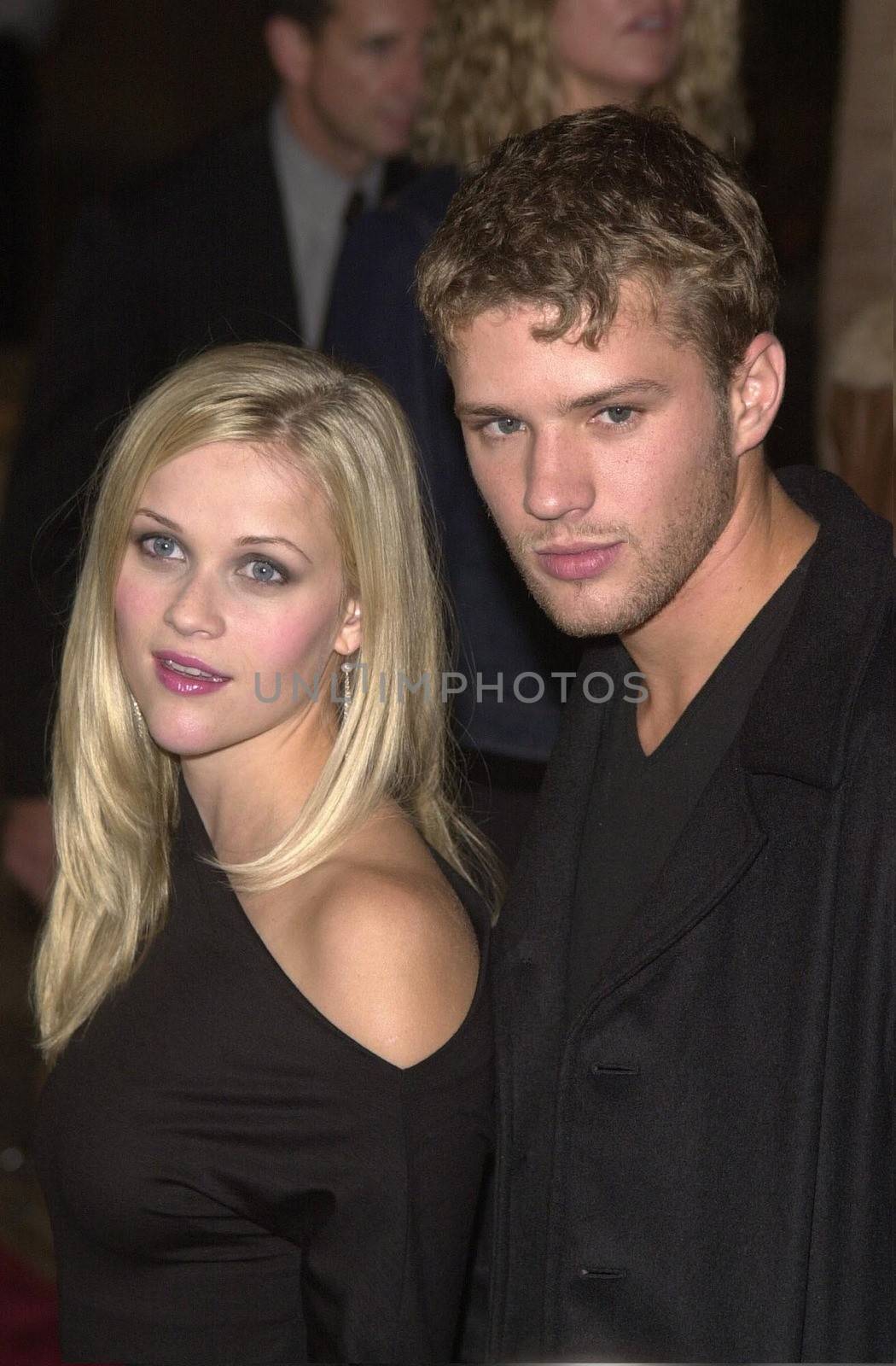 Reese Witherspoon and Ryan Phillippe at the premiere of The Way Of The Gun in Hollywood. 08-29-00
