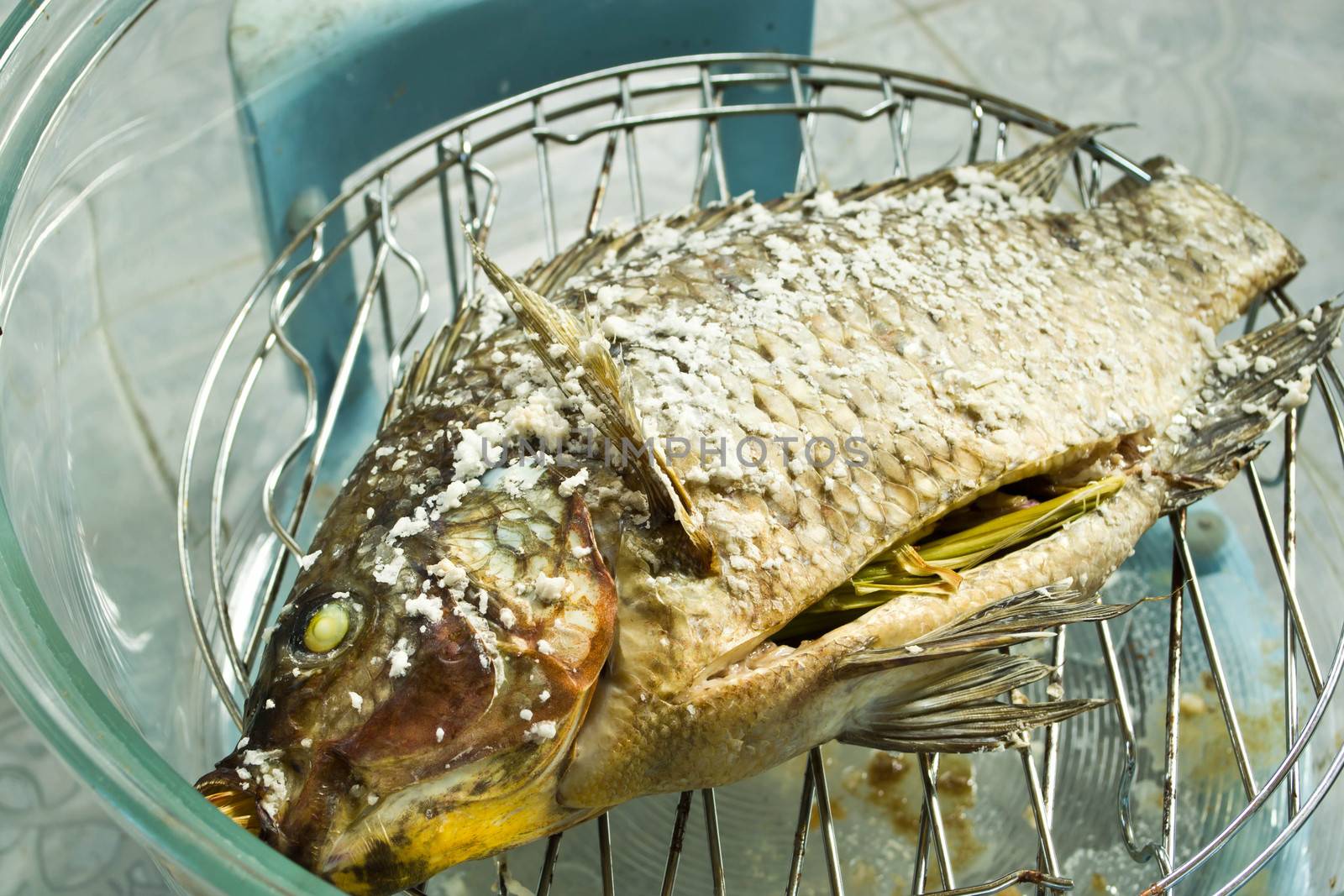Tilapia baked in the oven