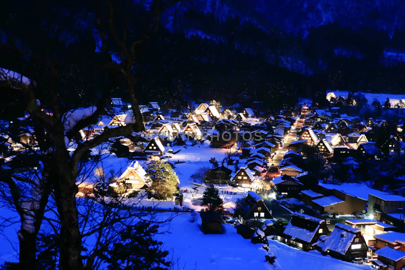 Light up of Shirakawago, Japan by rufous