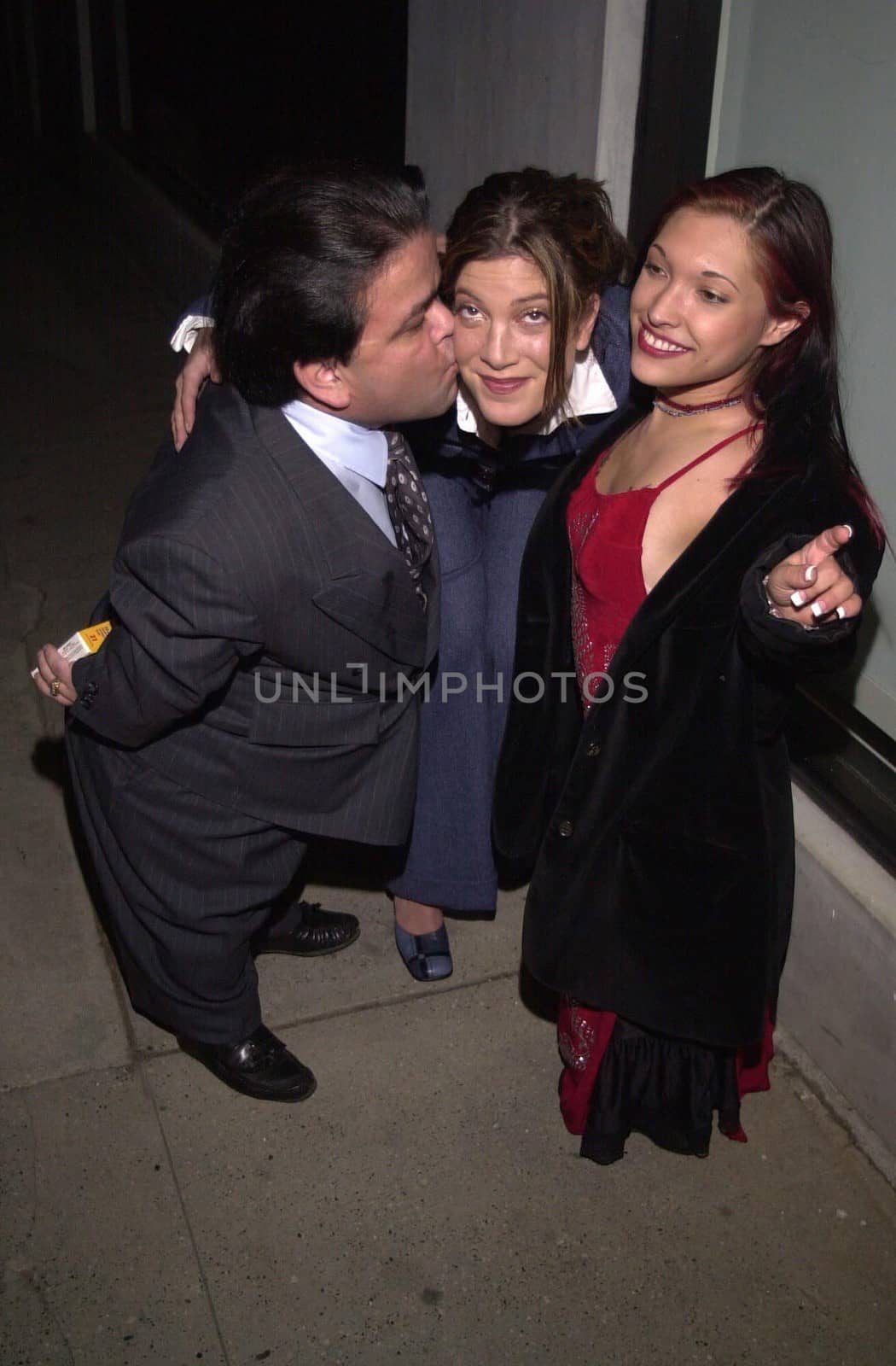 Tori Spelling, Gary Friedkin and Bridget Powers at the "Joe Head Goes Hollywood" Wrap Party, Santa Monica, 12-18-00