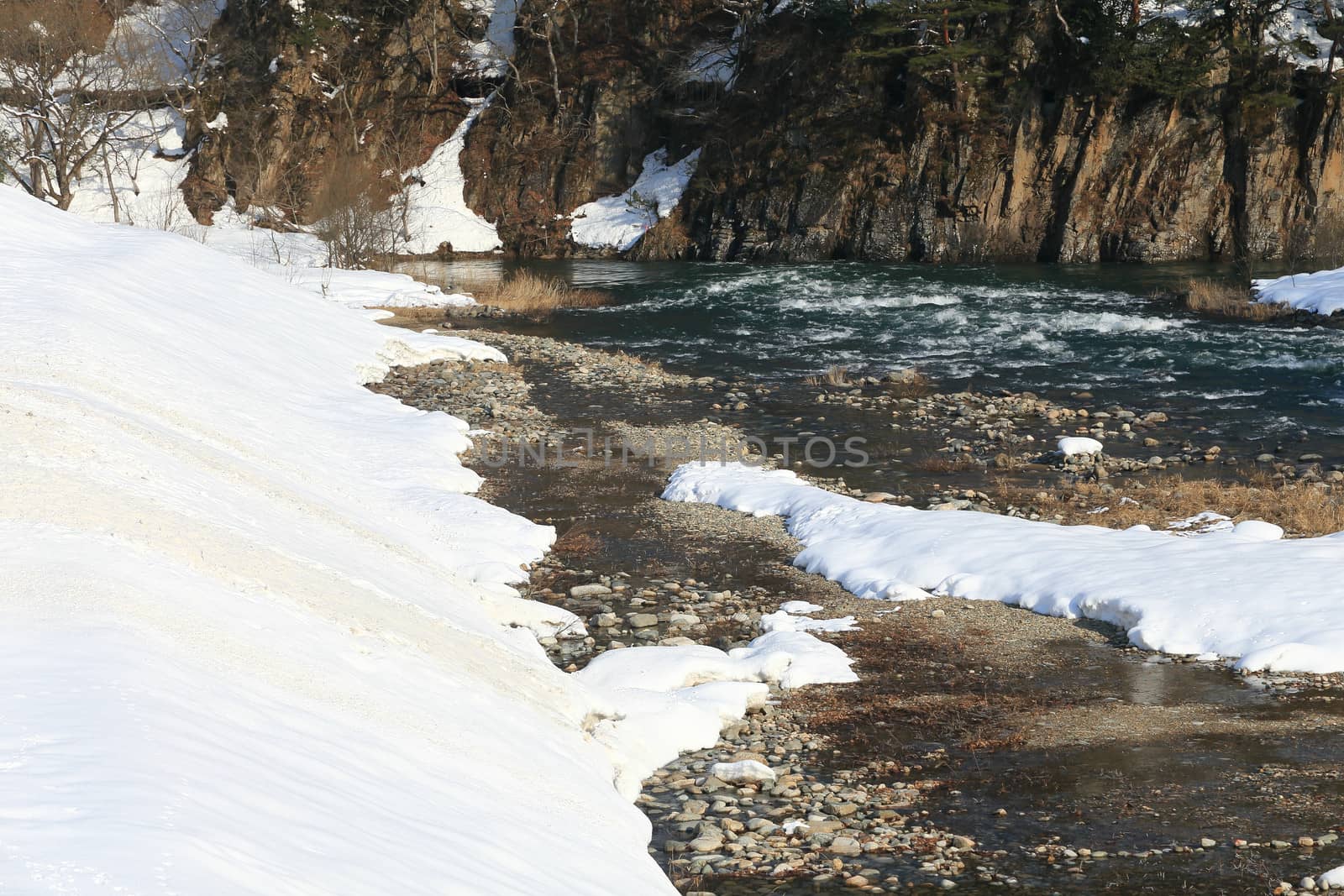 River at Gassho-zukuri Village/Shirakawago by rufous