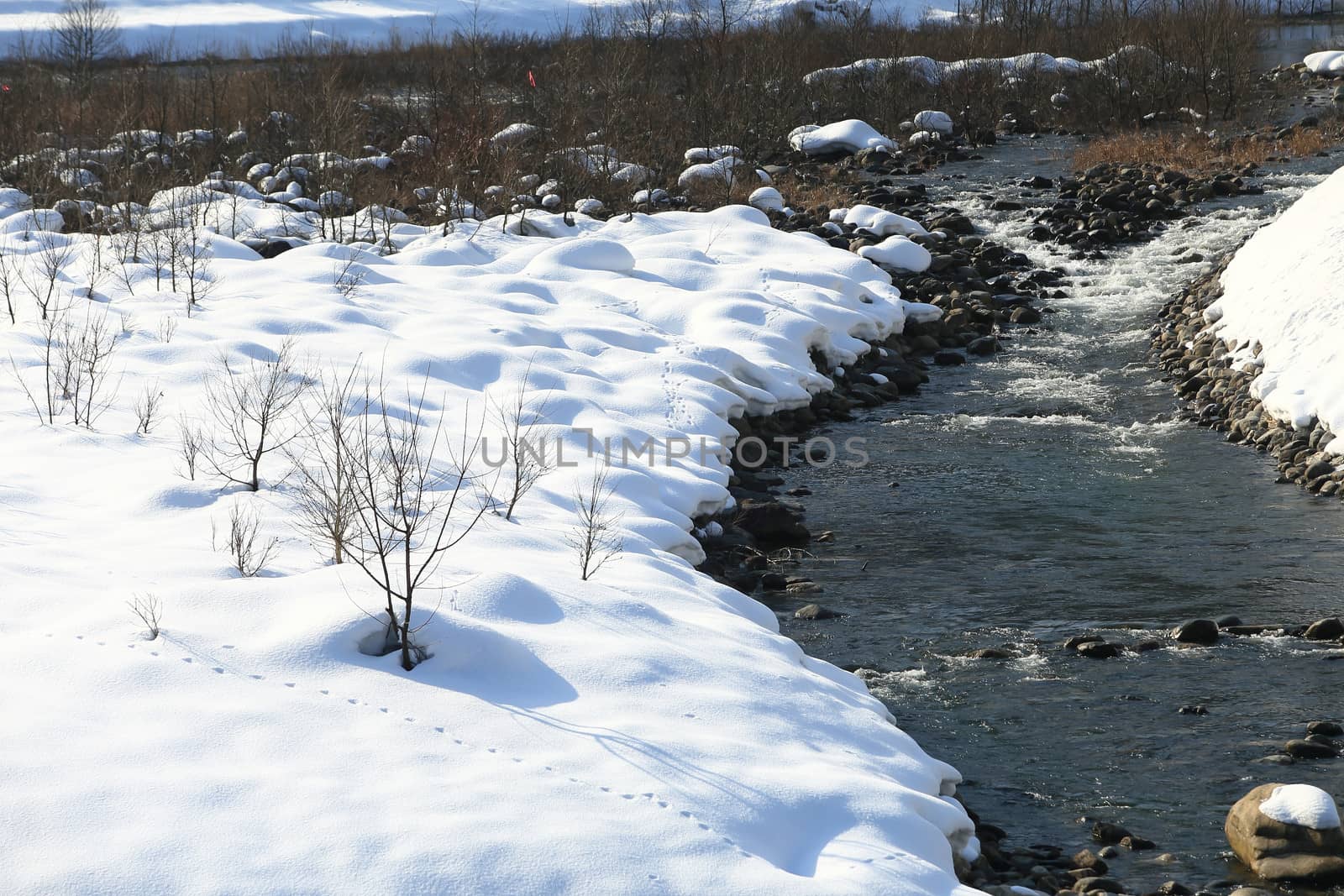 River at Gassho-zukuri Village/Shirakawago by rufous