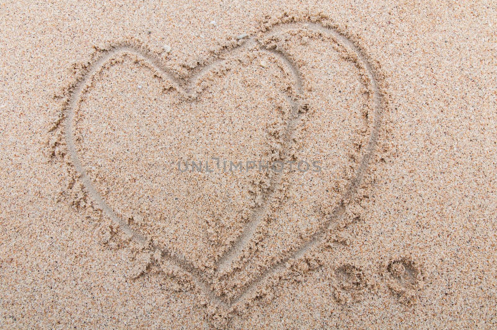 Write sand heart by Sorapop