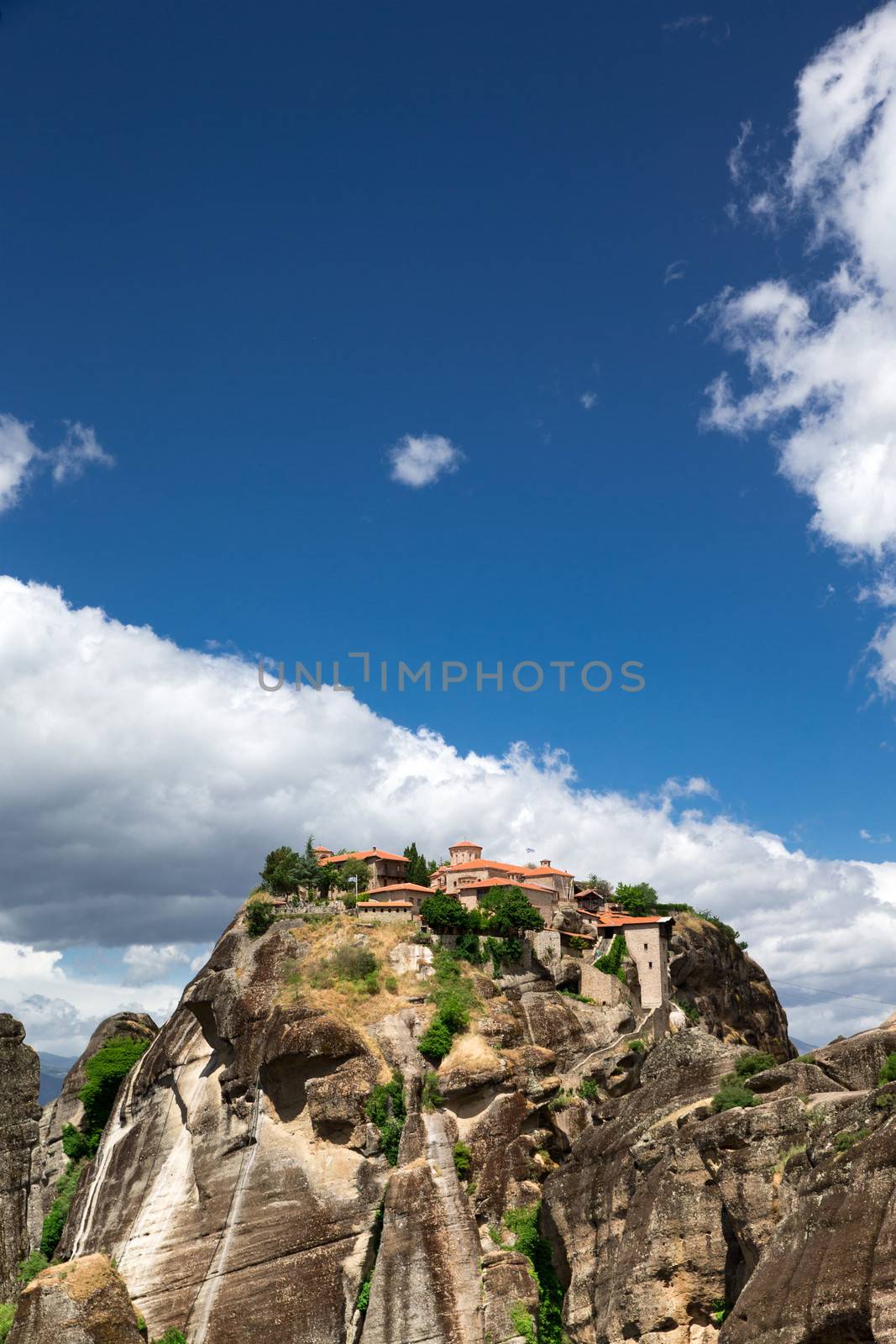  rock in Meteora, Greece by Pakhnyushchyy