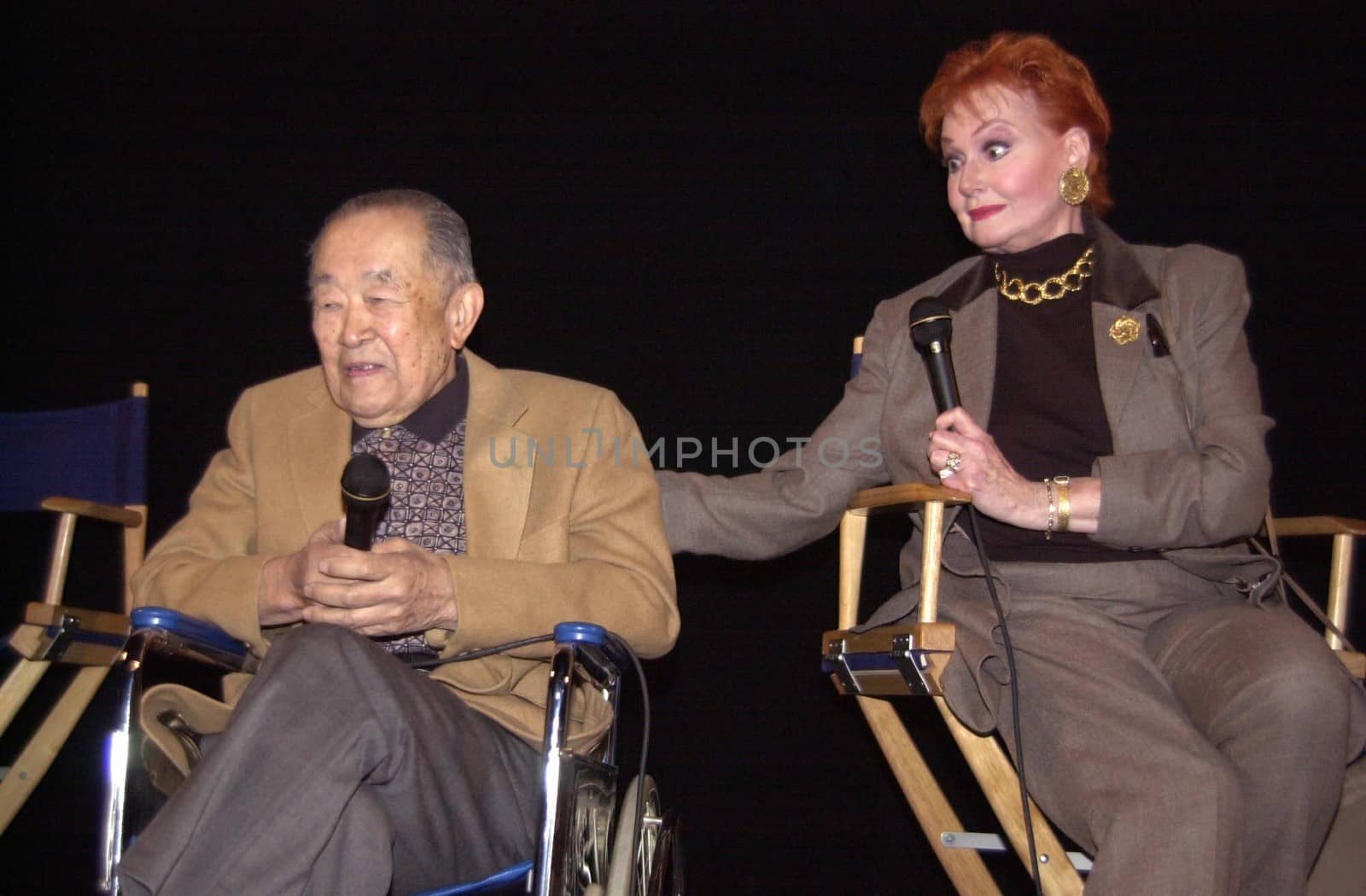 Robert Cornthwaite and Ann Robinson at the American Cinematheque's screening of "War of the Worlds" in Hollywood, 02-12-00
