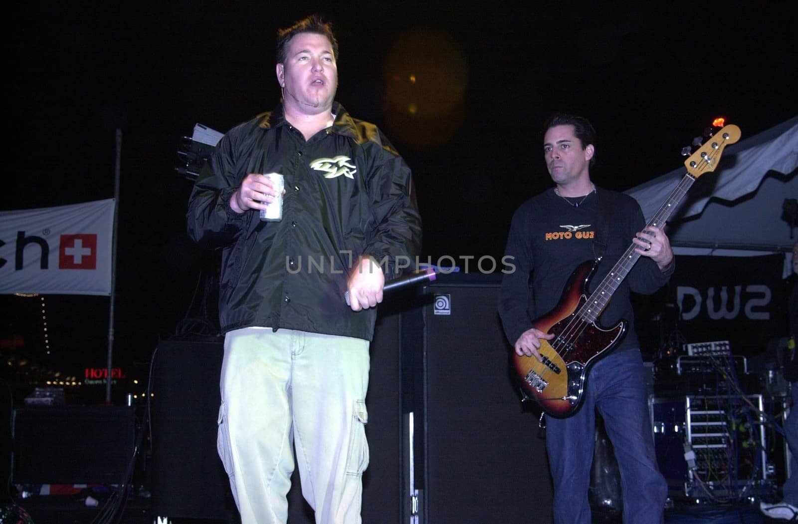Smashmouth at the Swatch Wave Tour surf competition and rock concert at the Queen Mary in Long Beach, 02-02-00