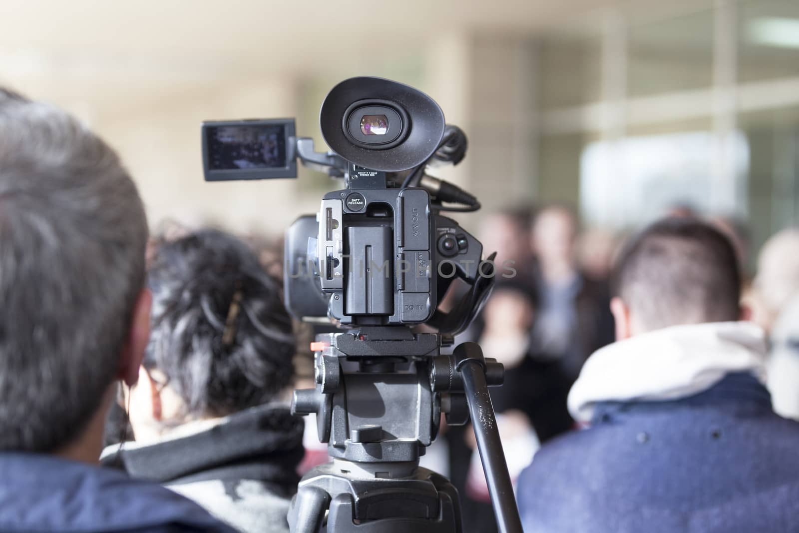 Covering an event with a video camera