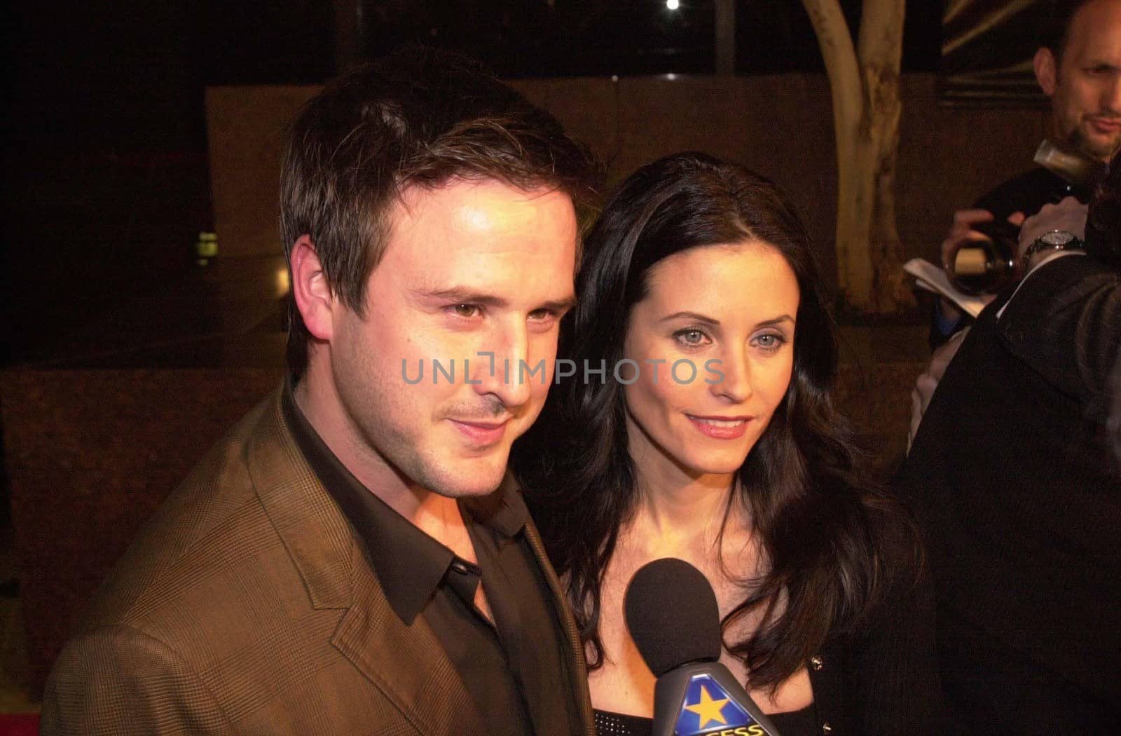 David Arquette and Courtney Cox at the premiere of Dimension Film's "Scream 3" in Westwood, 02-02-00