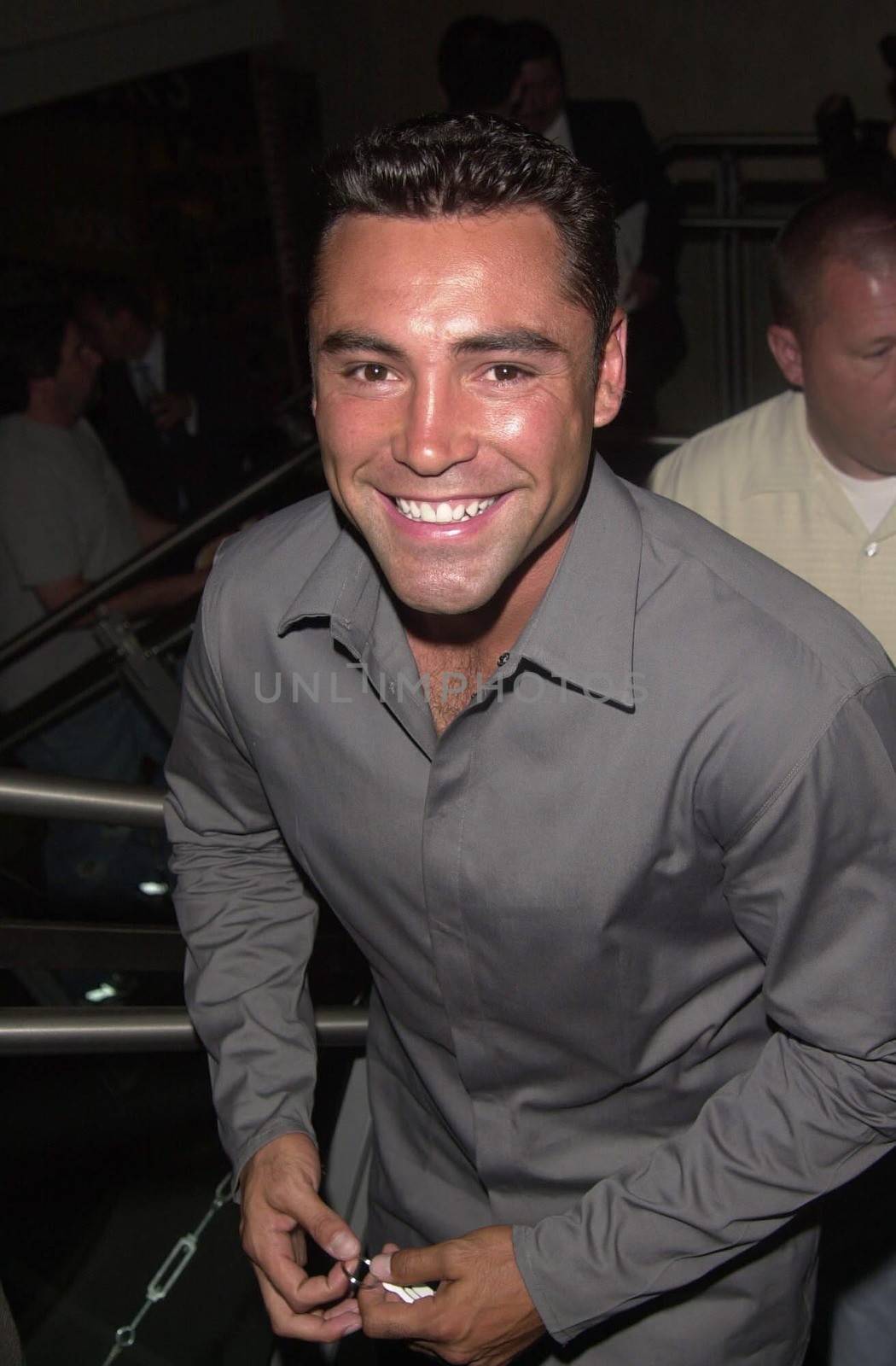 Oscar De La Hoya makes an appearance in Hollywood for McDonalds & "Lo Maximo de la Musica Latin" 07-11-00