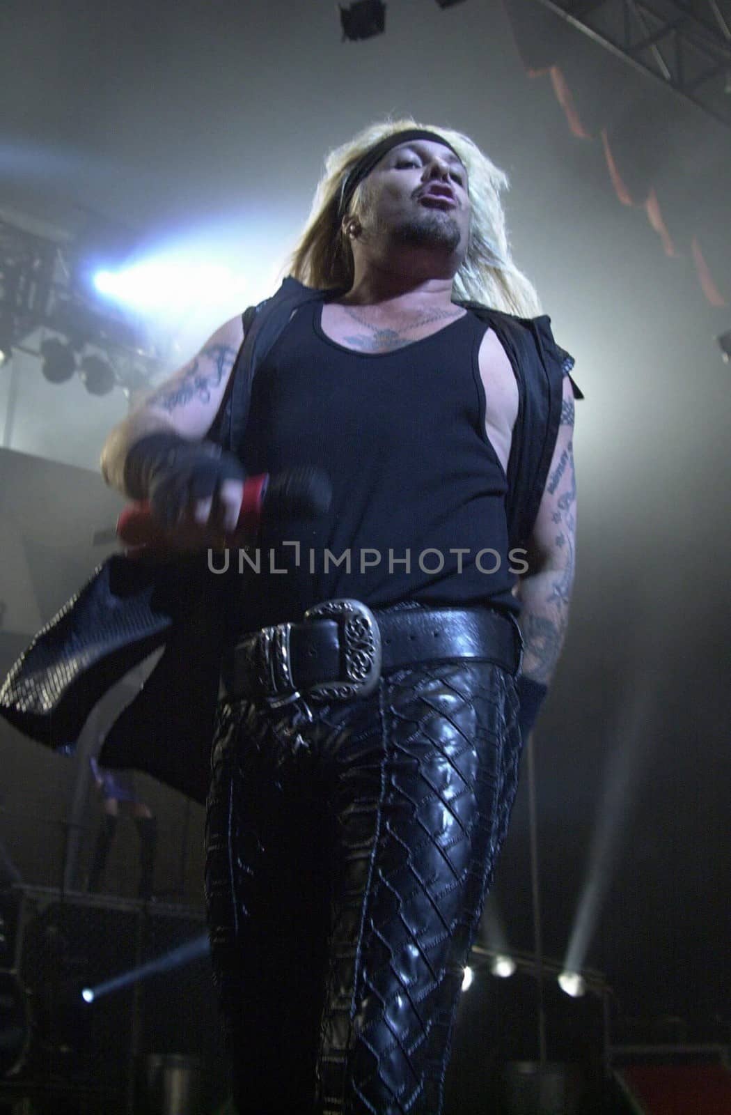 Vince Neil in concert at the Universal Ampitheater. 07-01-00