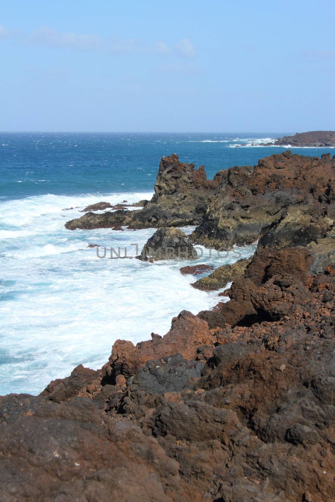 Lanzarote coast by mitzy