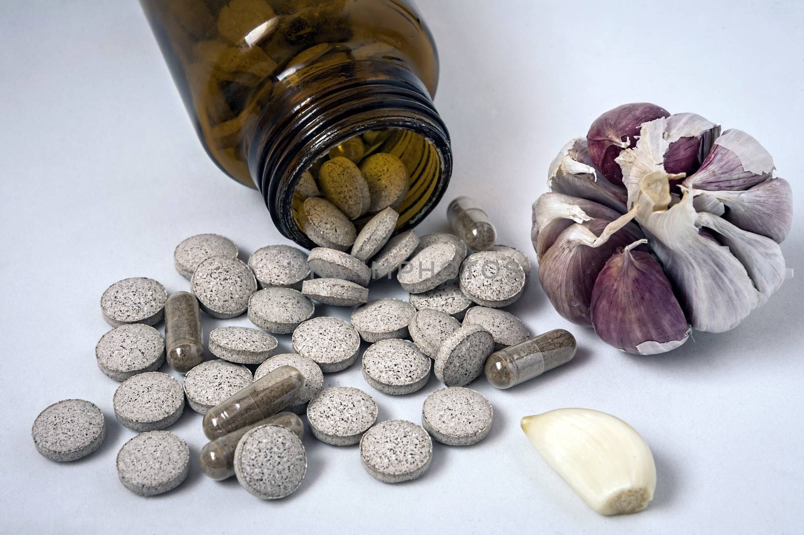 Garlic capsules, vitamins d pills 