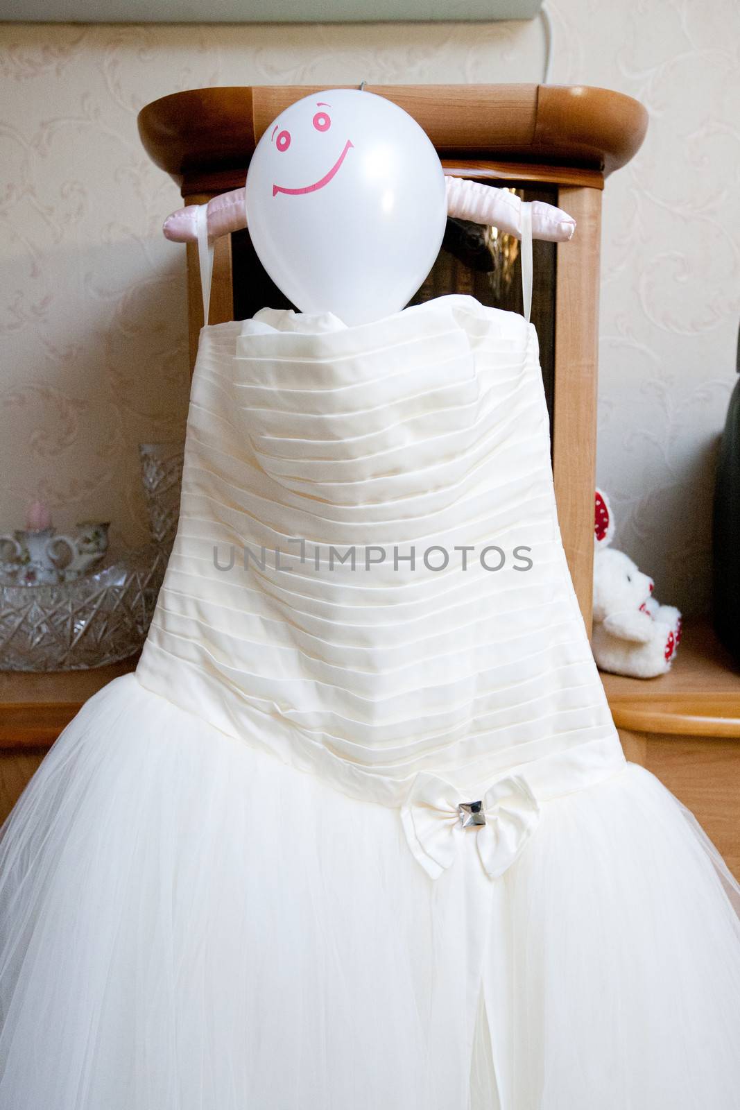 wedding dress with balloon as a head 