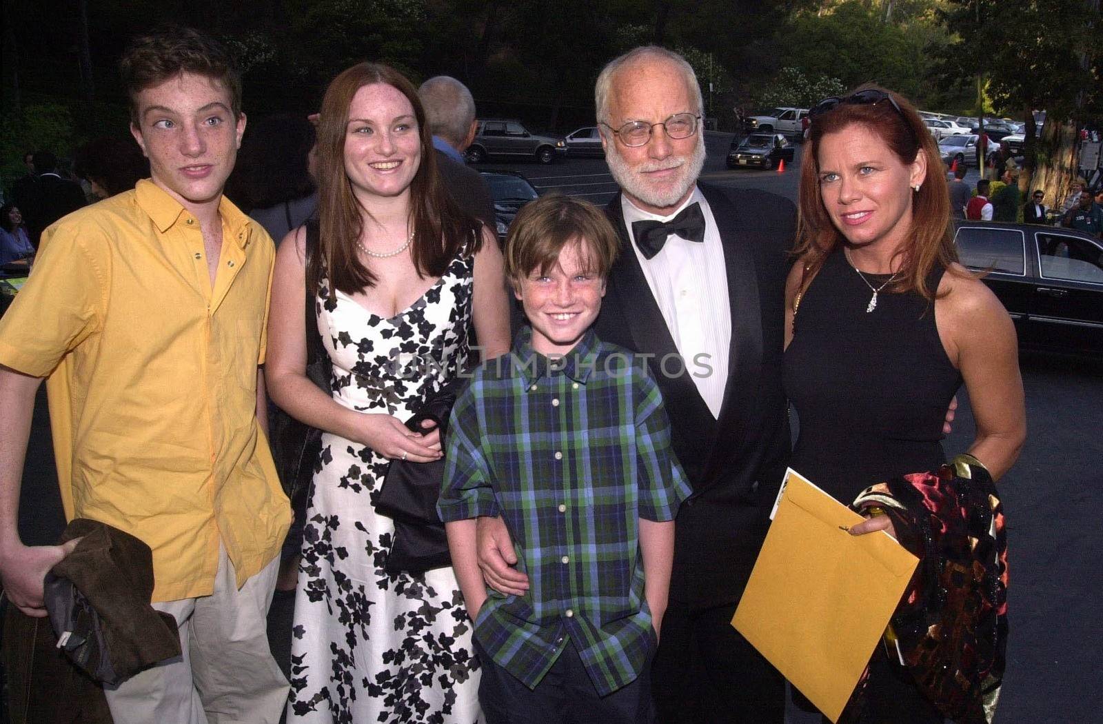 Richard Dreyfuss and family at the Hollywood Bowl Hall of Fame gala, 06-23-00