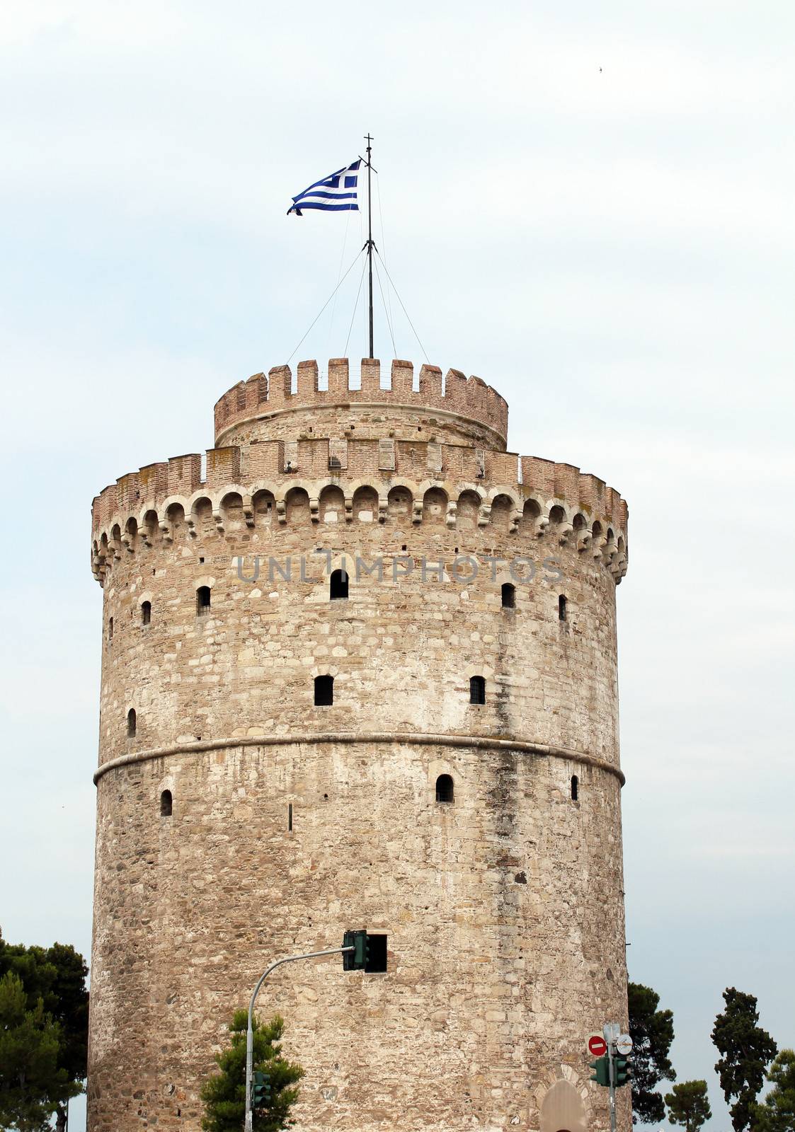 white tower Thessaloniki famous landmark by goce