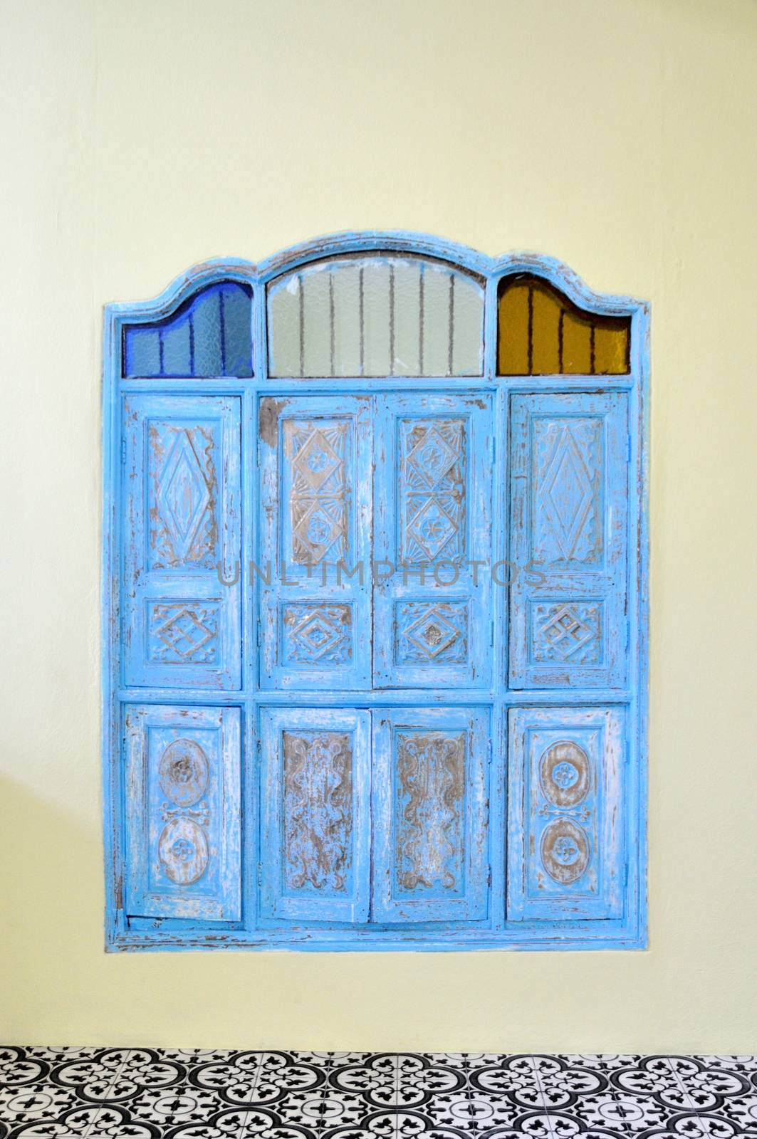 Morroco blue window