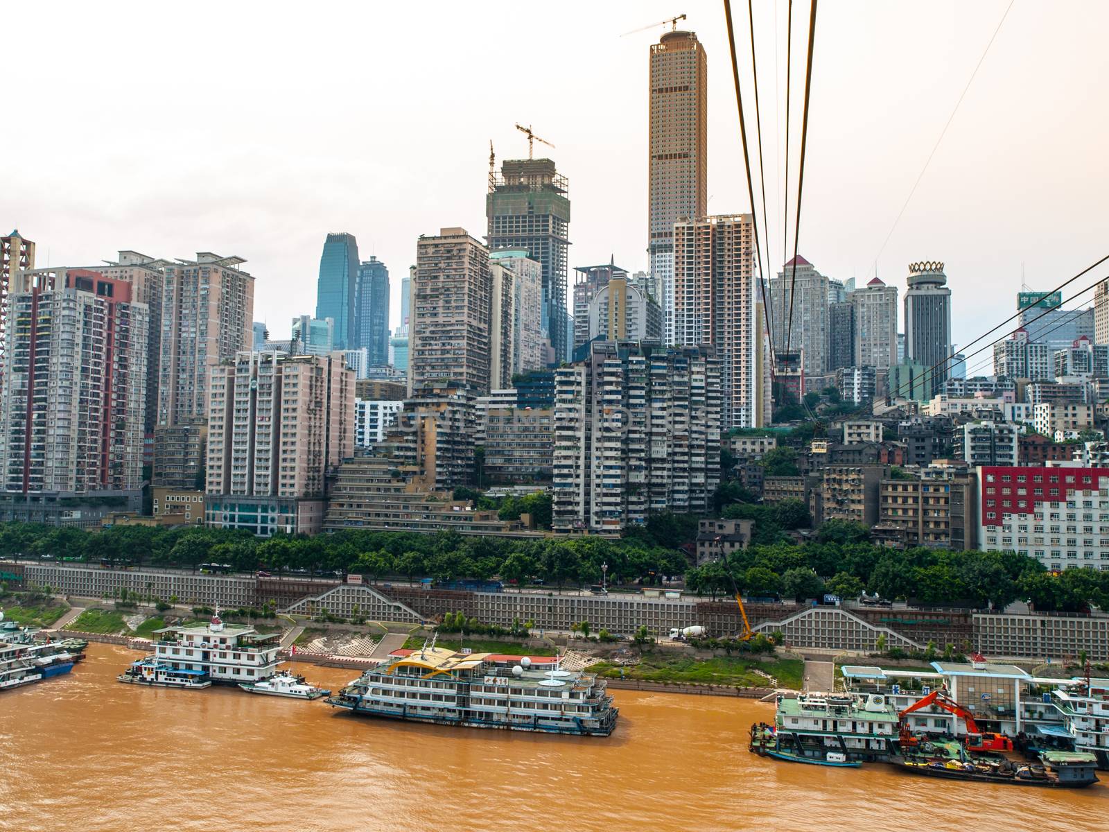 Yangtze river in Chongqing by pyty