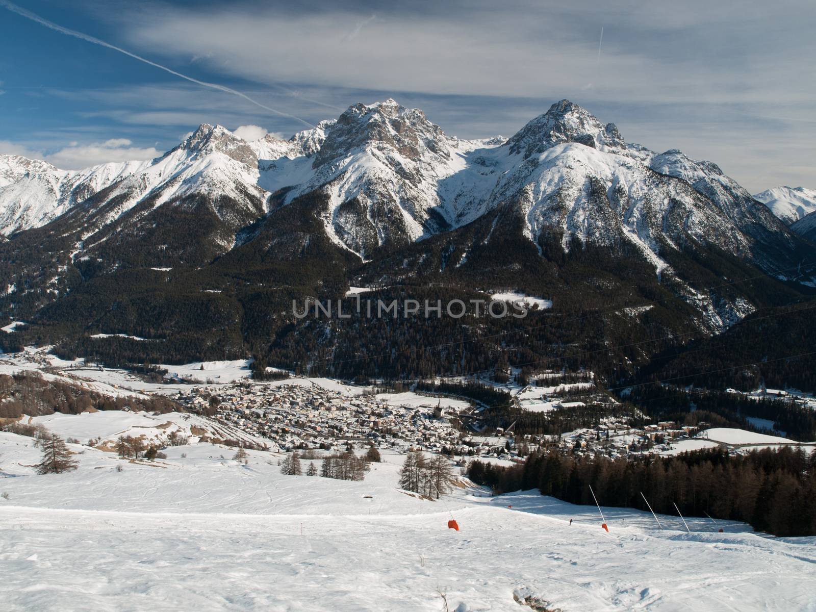 Scuol in winter time by pyty