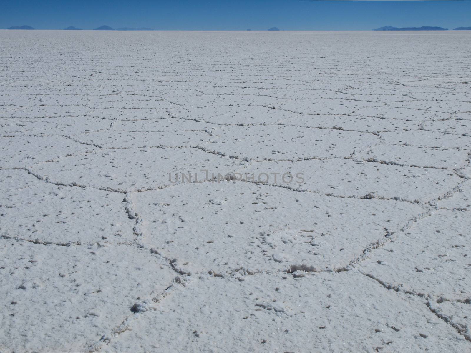 Uyuni Salt Flat by pyty