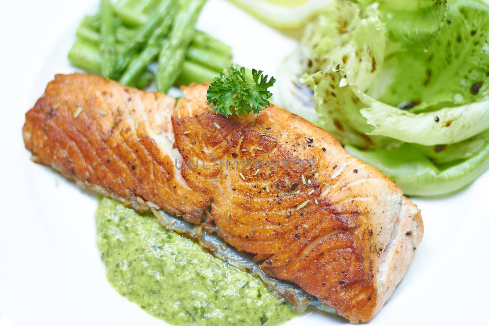 Grilled salmon with salsa verde by wyoosumran