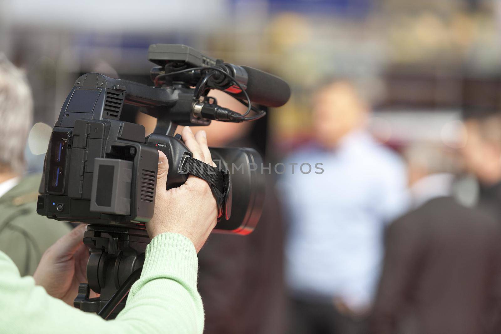 Covering an event with a video camera