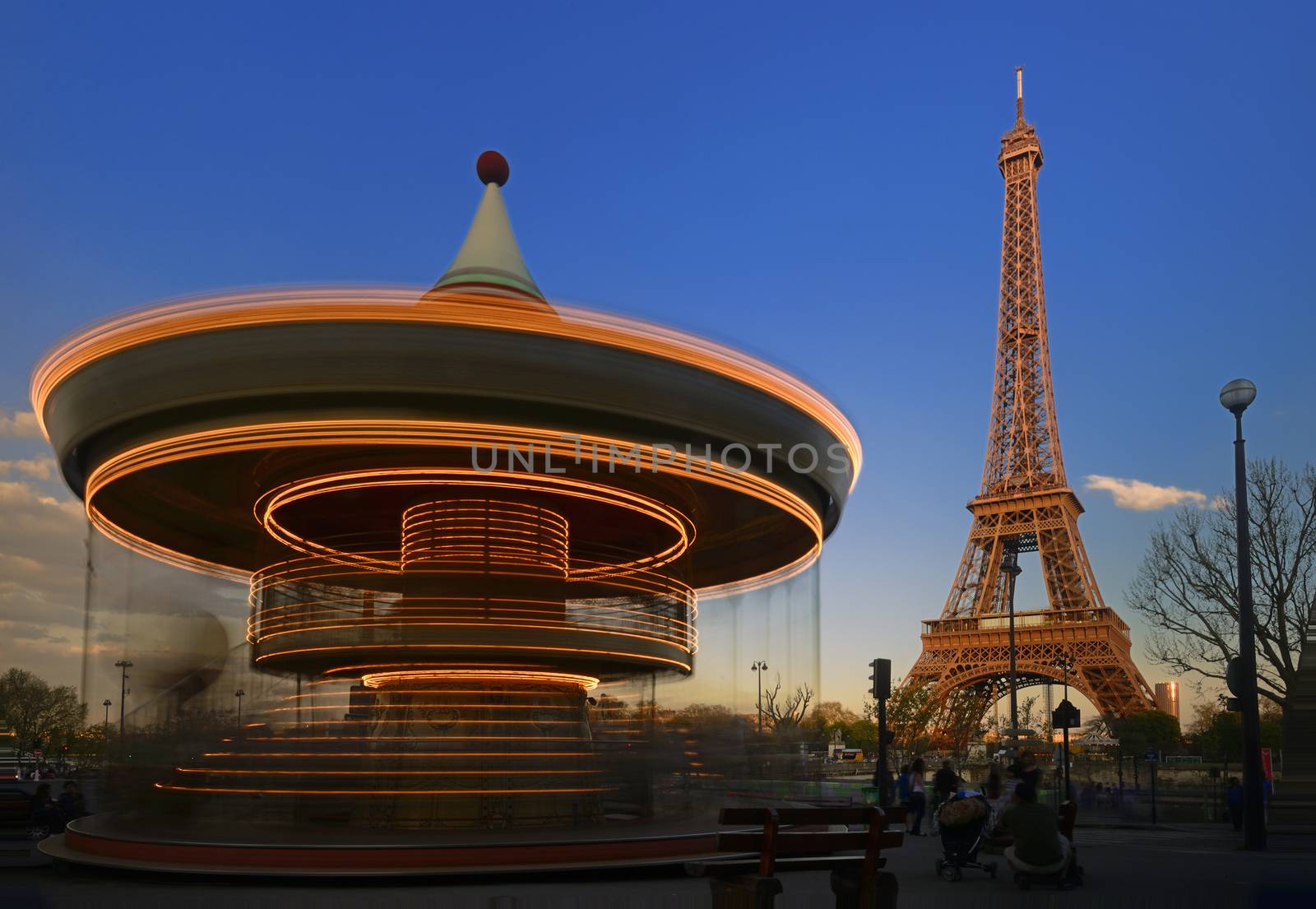 Eiffel Tower by pazham