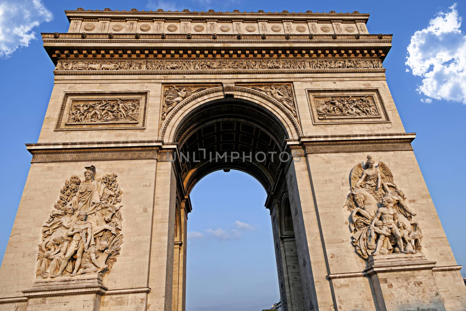 Arc de Triumph, in Paris by johan10